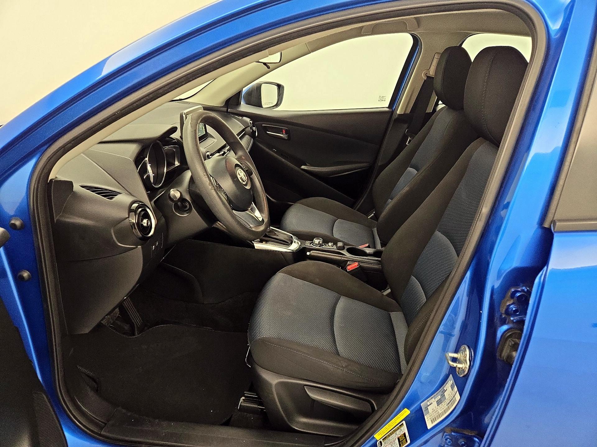 Thumbnail: 2018 Toyota Yaris iA - 11