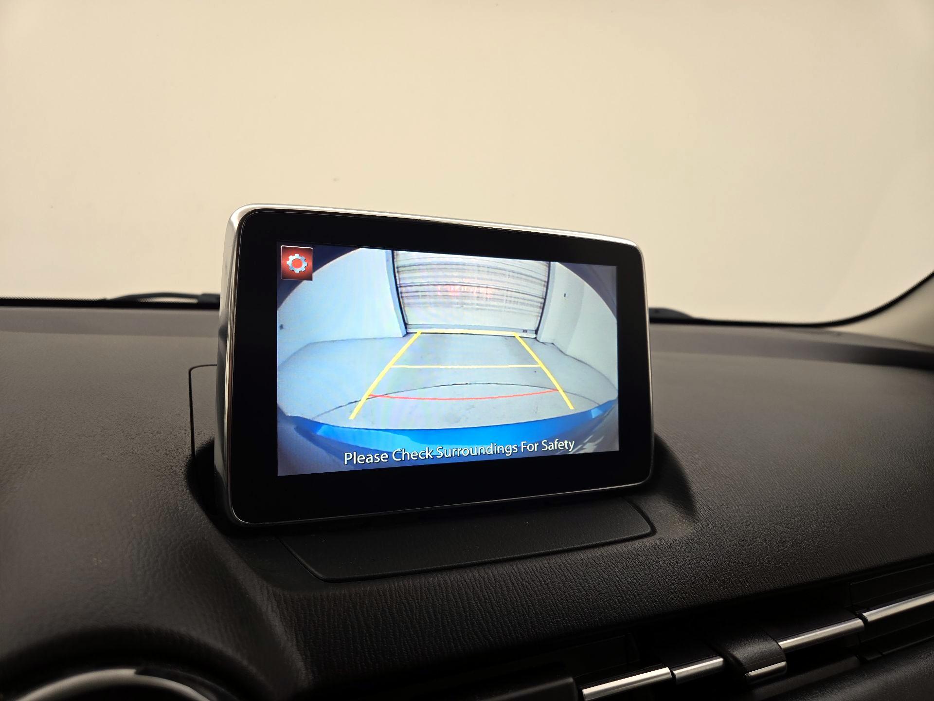 Thumbnail: 2018 Toyota Yaris iA - 14