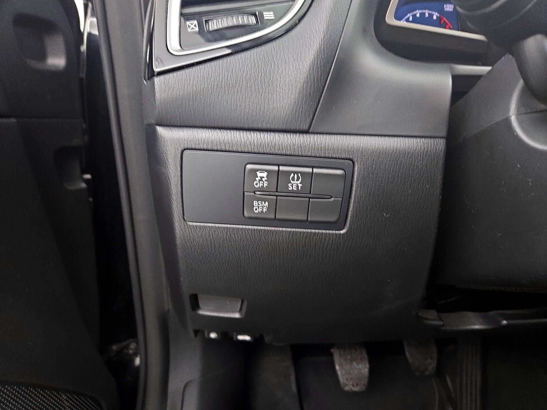 Thumbnail: 2016 Mazda Mazda3 - 13