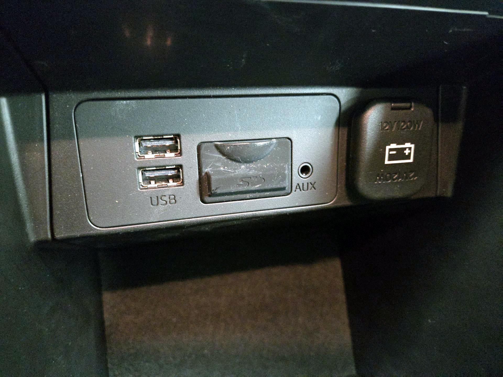 Thumbnail: 2016 Mazda Mazda3 - 17