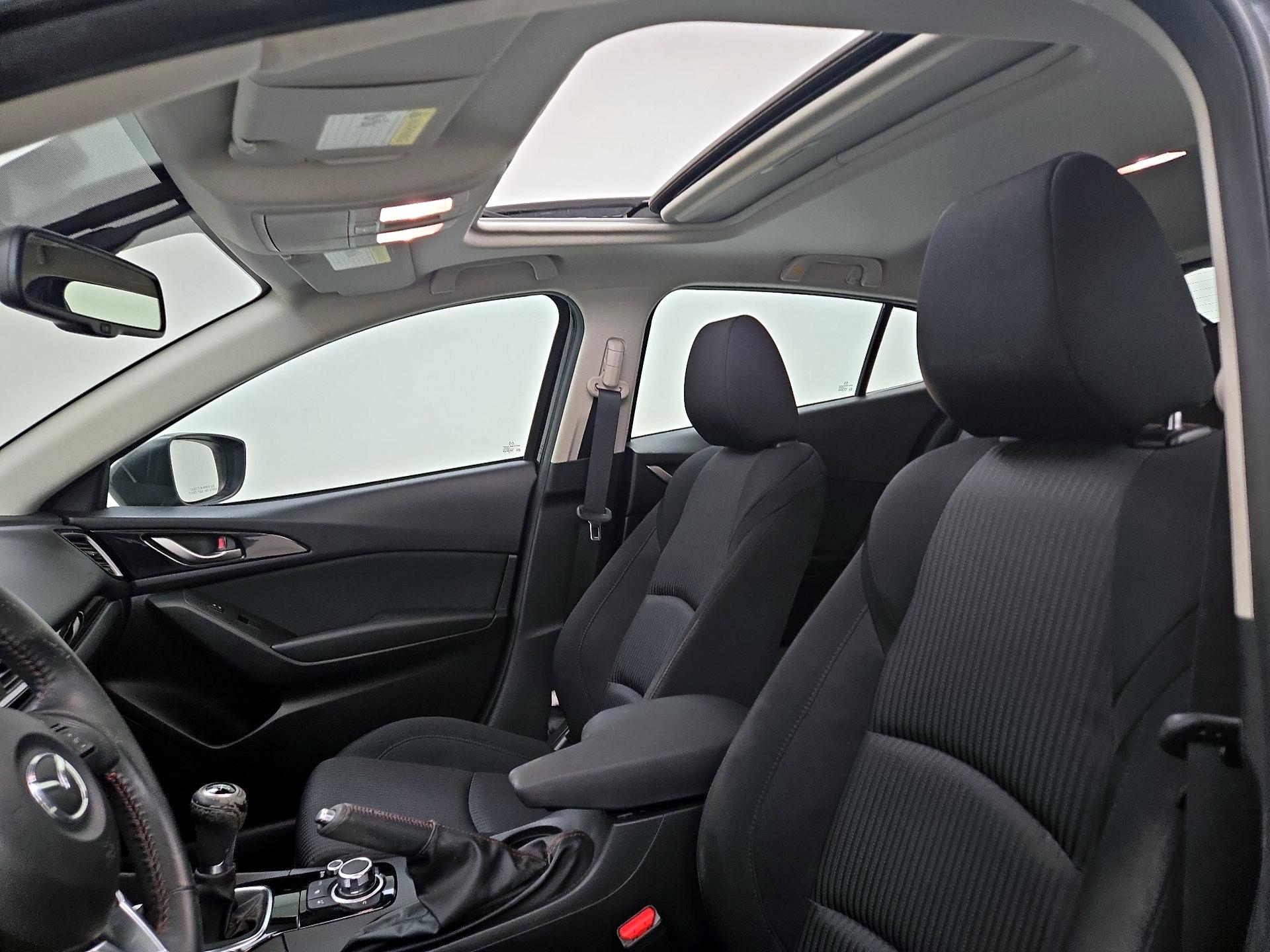 Thumbnail: 2016 Mazda Mazda3 - 18