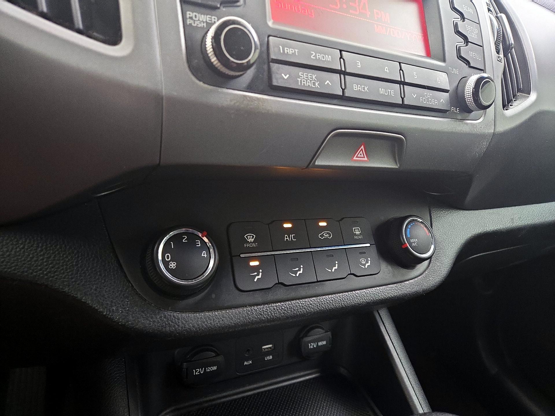 Thumbnail: 2015 Kia Sportage - 15