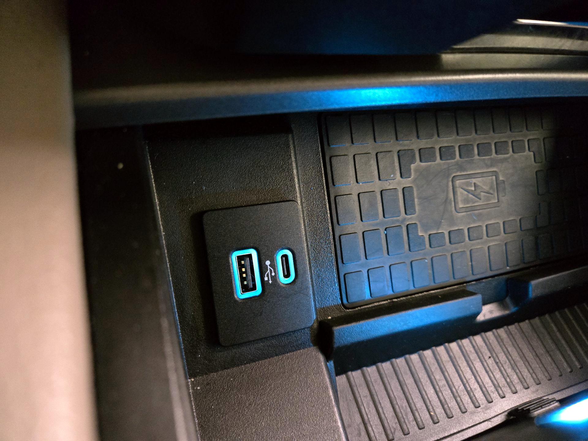 Thumbnail: 2021 Ford Expedition - 19