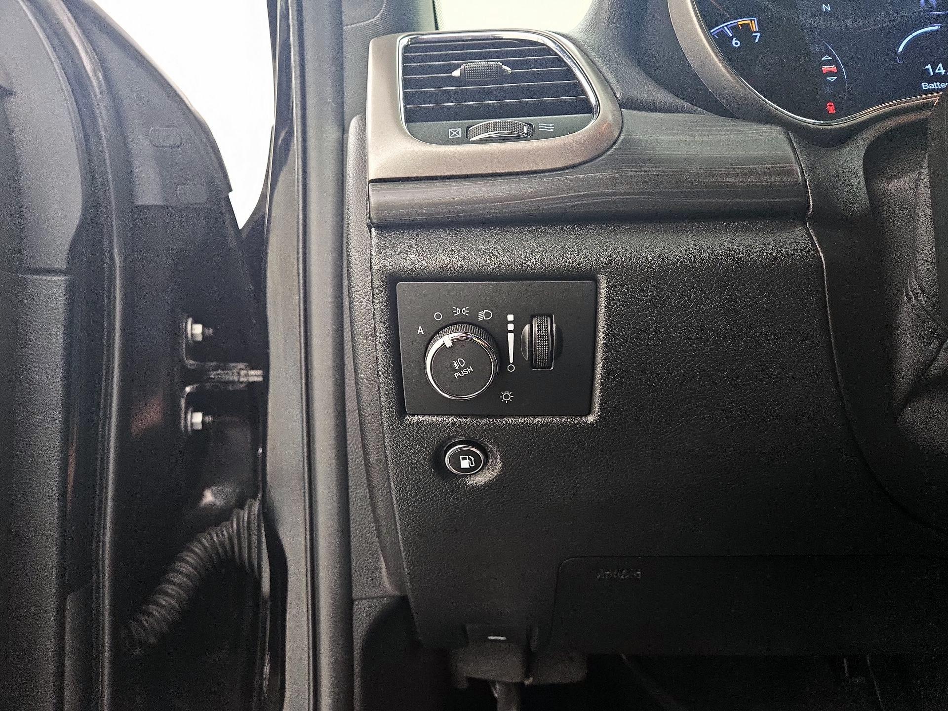 Thumbnail: 2022 Jeep Grand Cherokee - 13