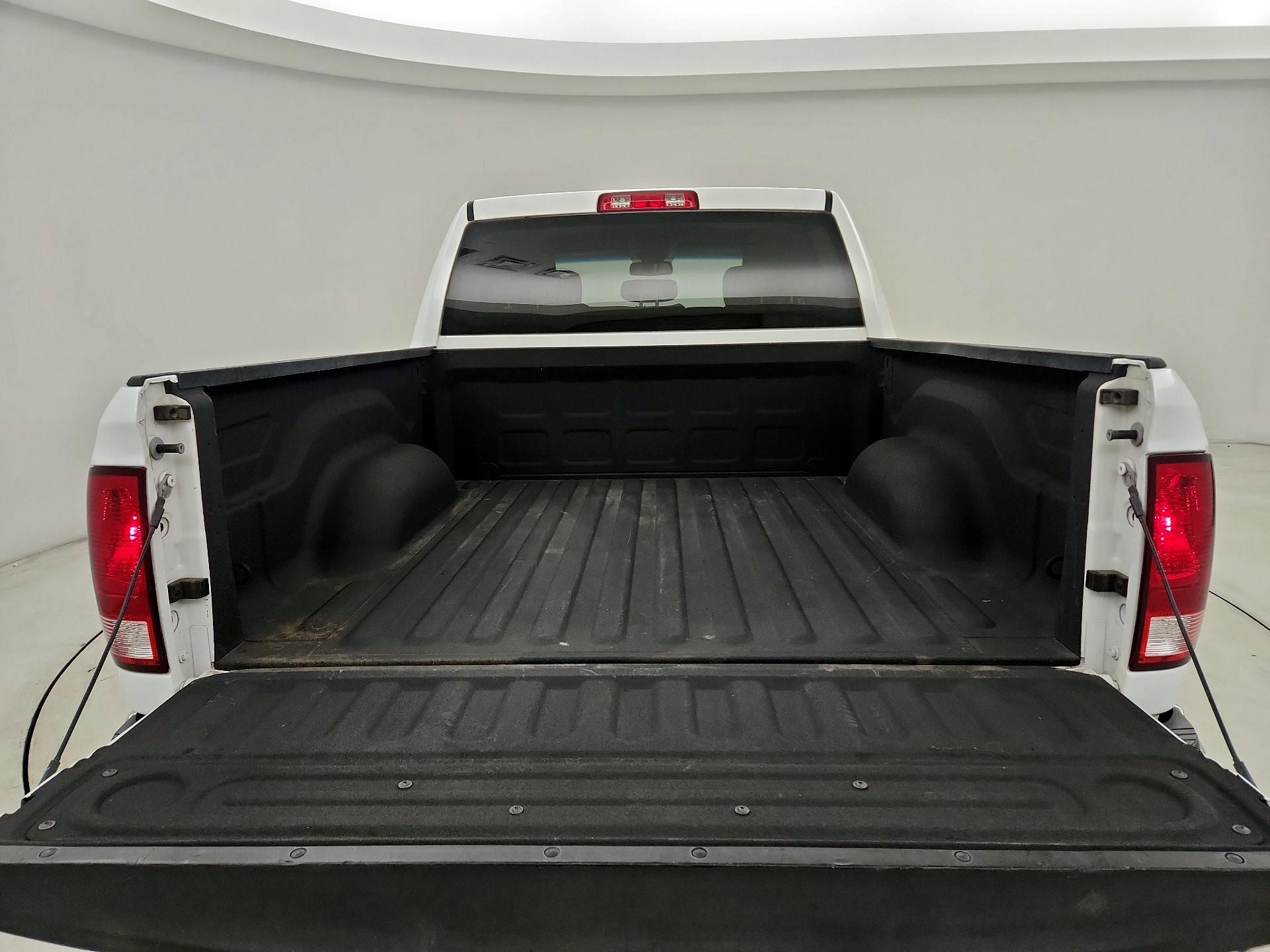 Thumbnail: 2020 RAM 1500 Classic - 20