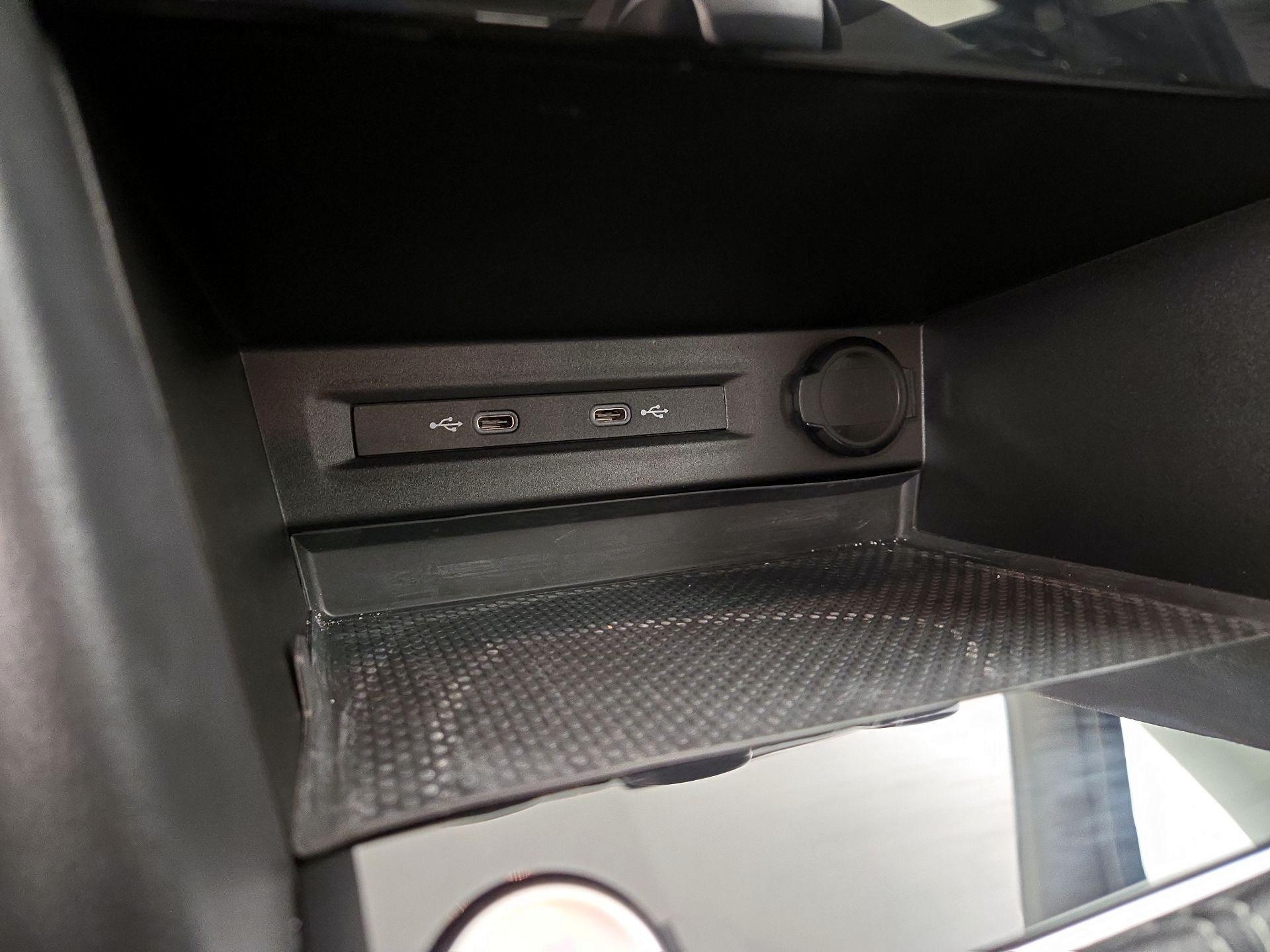 Thumbnail: 2024 Volkswagen Taos - 18