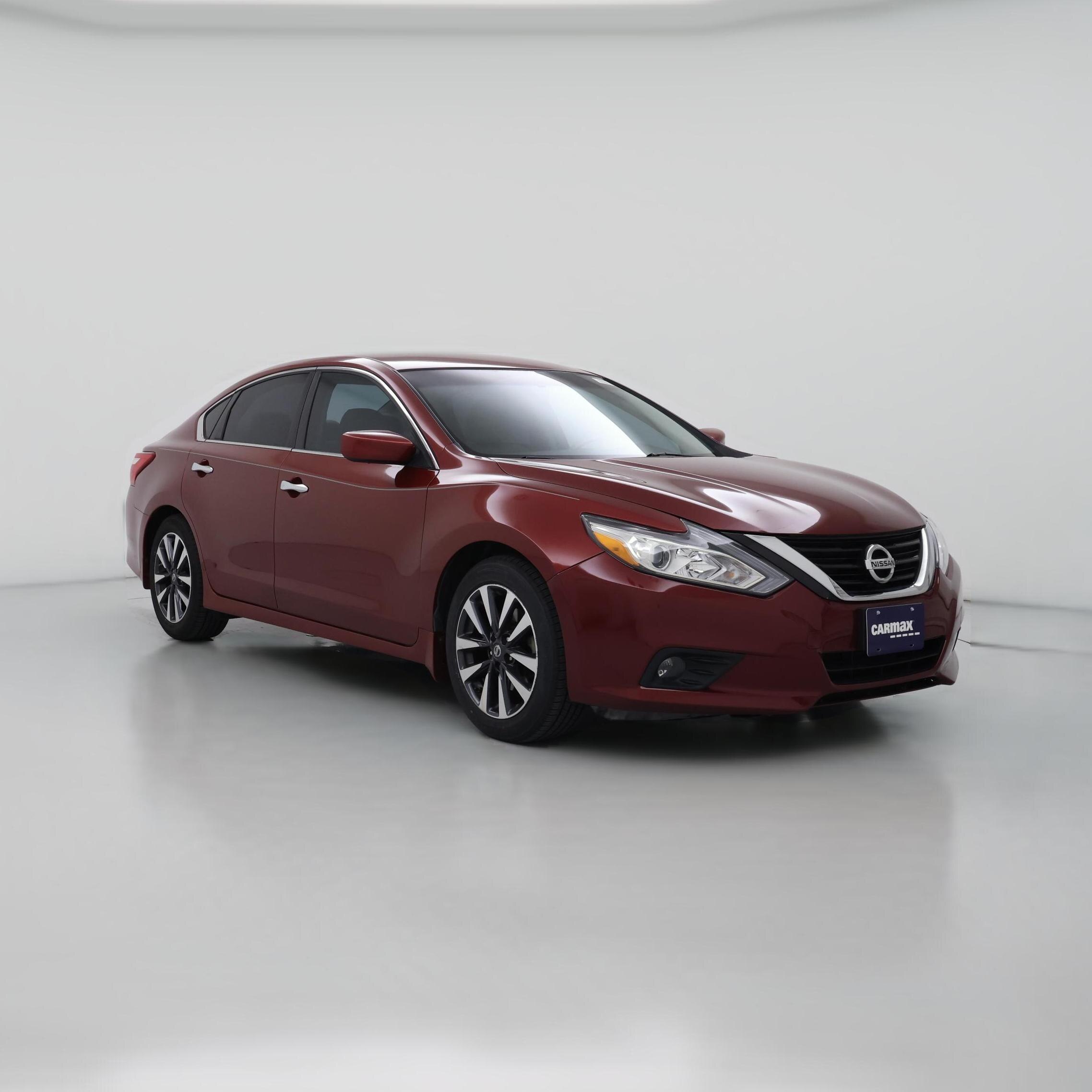 Thumbnail: 2016 Nissan Altima - 1