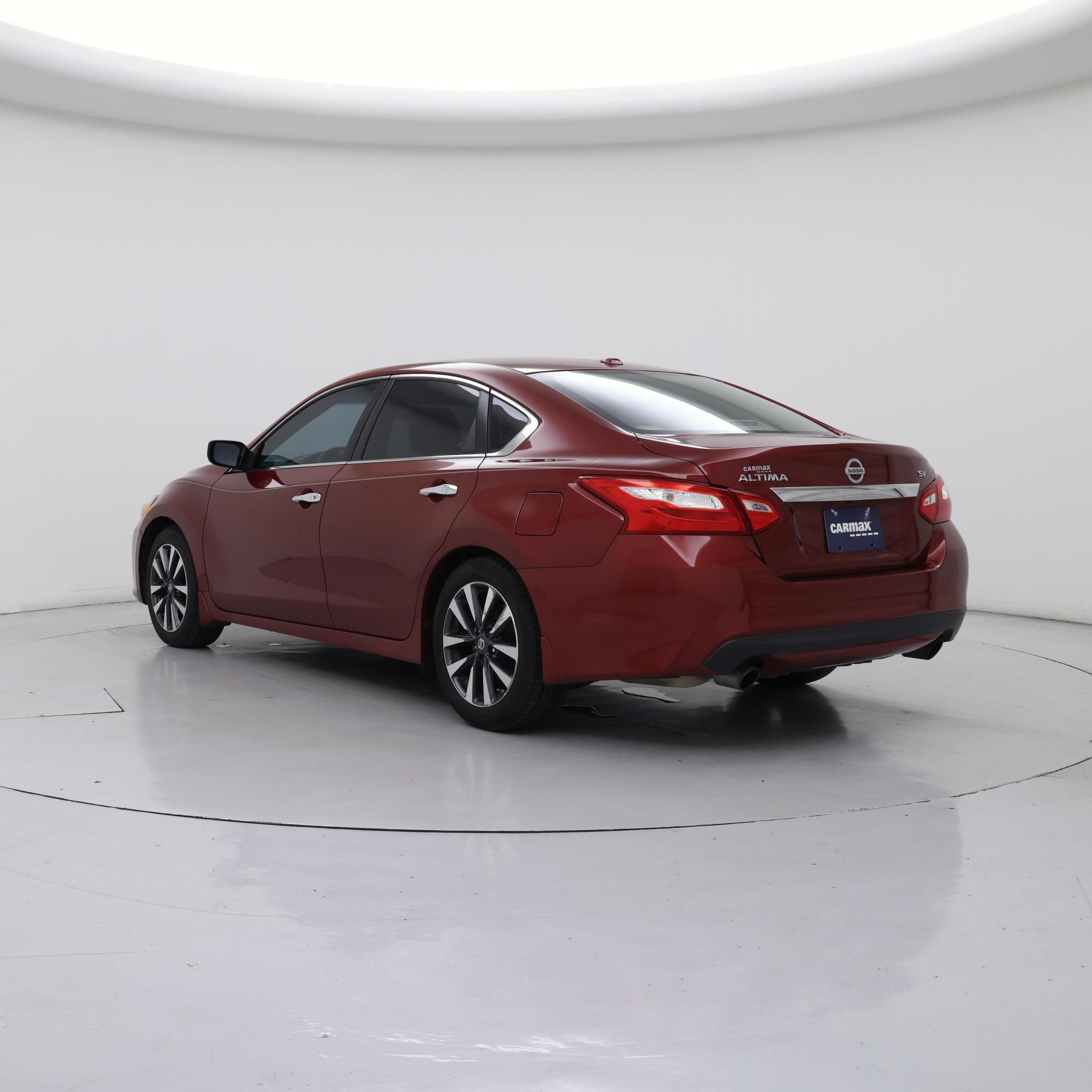 Thumbnail: 2016 Nissan Altima - 2