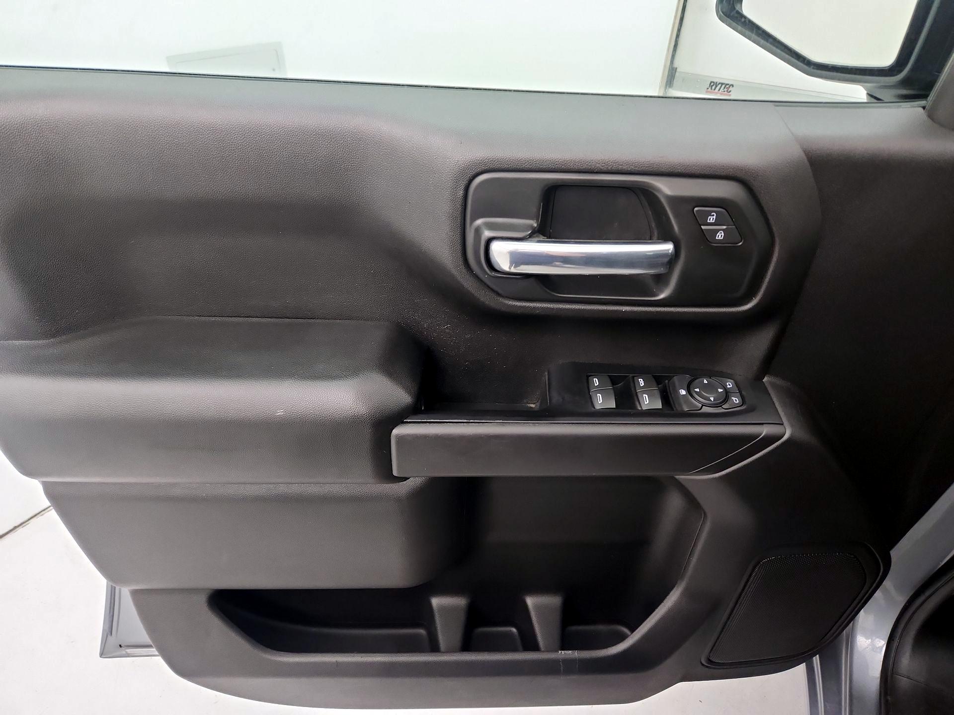 Thumbnail: 2020 Chevrolet Silverado 1500 - 12