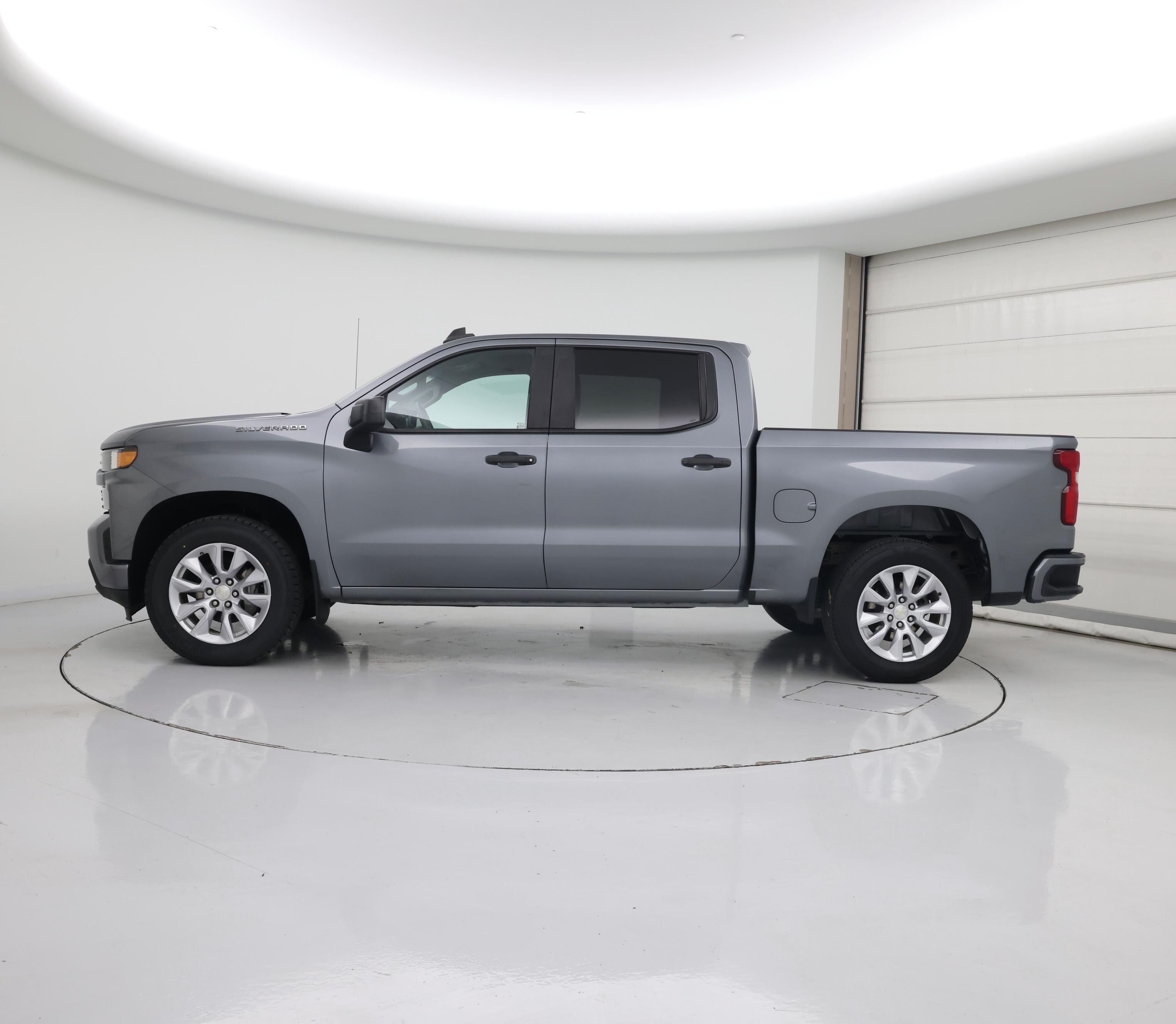 Thumbnail: 2020 Chevrolet Silverado 1500 - 3