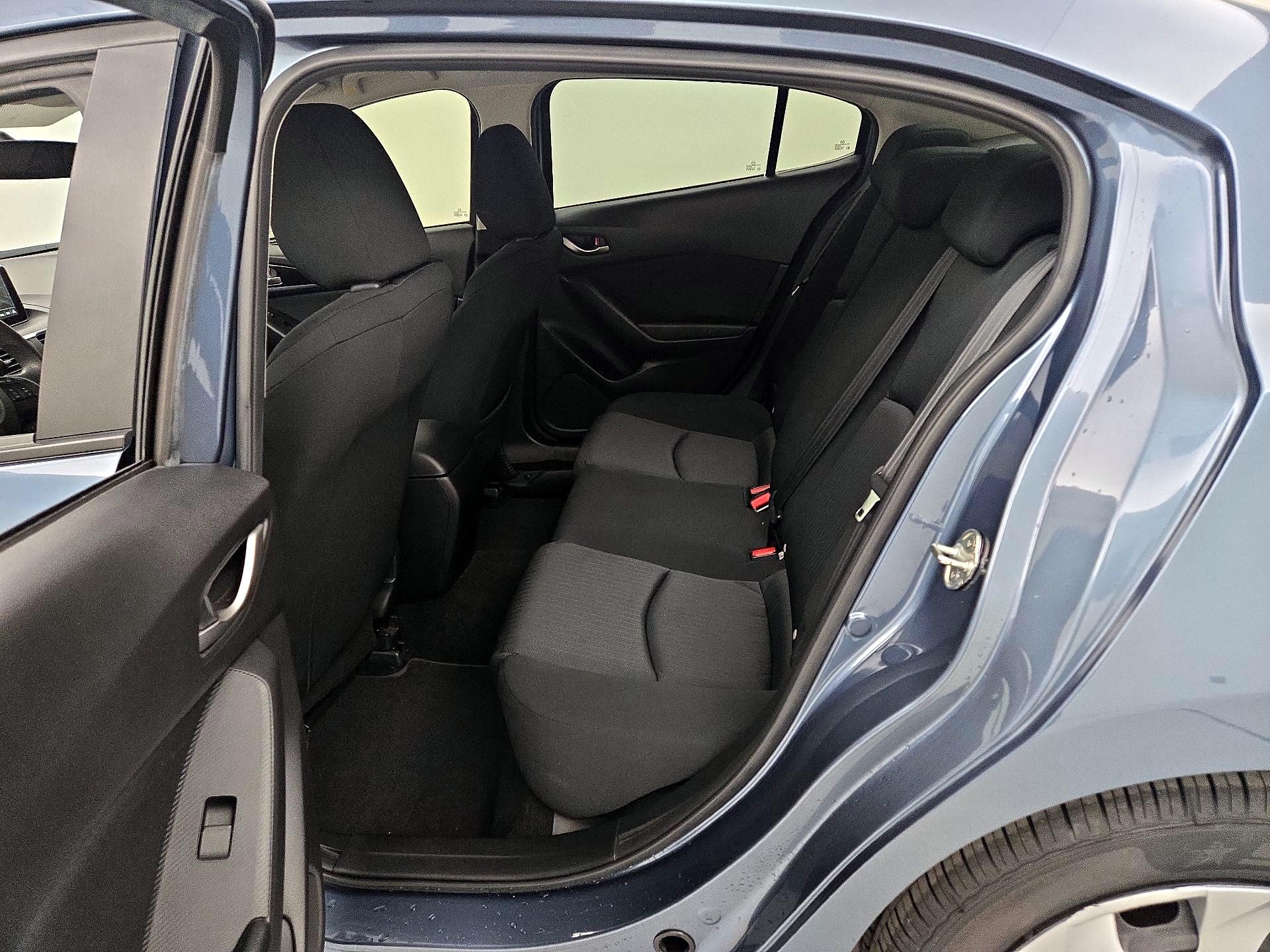 Thumbnail: 2015 Mazda Mazda3 - 18