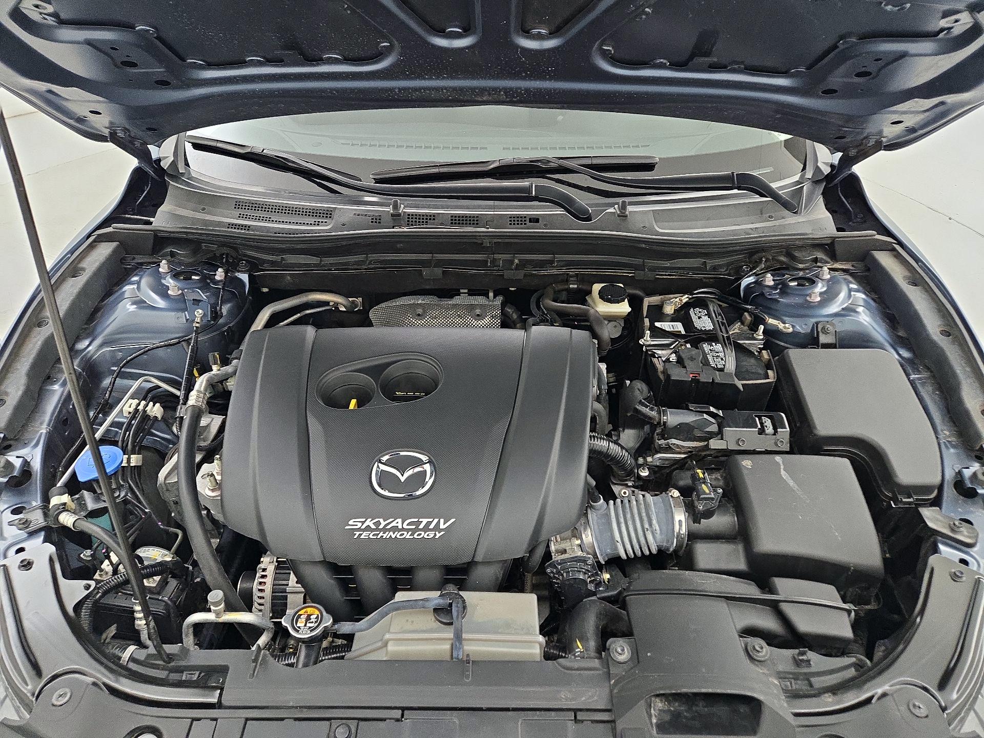 Thumbnail: 2015 Mazda Mazda3 - 20