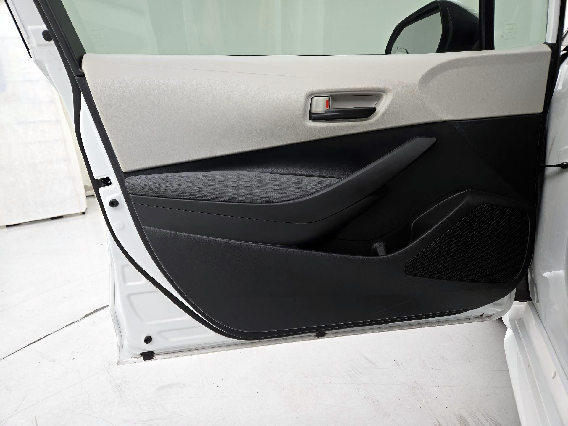 Thumbnail: 2022 Toyota Corolla - 12