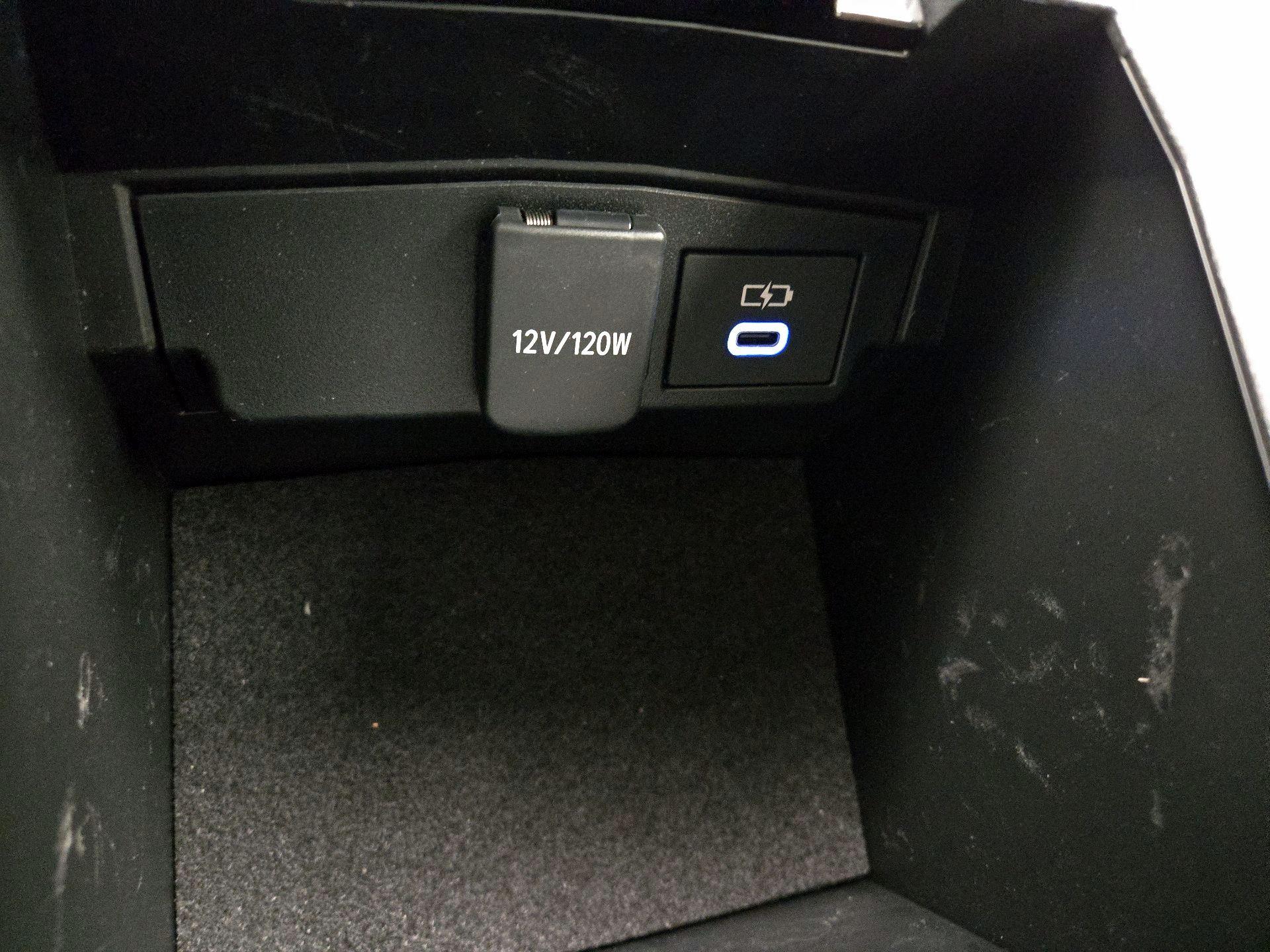 Thumbnail: 2022 Toyota Corolla - 18