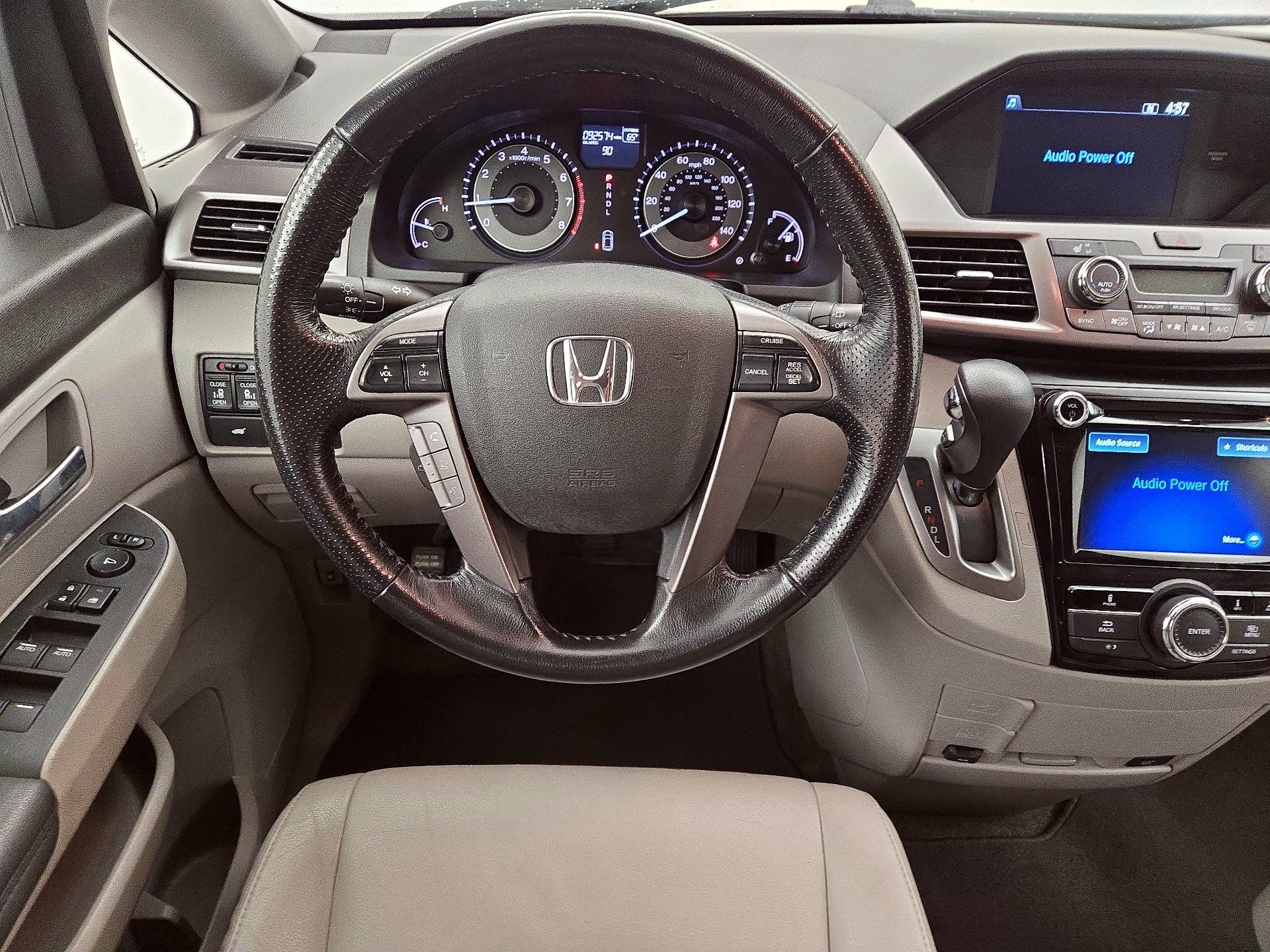 Thumbnail: 2015 Honda Odyssey - 10