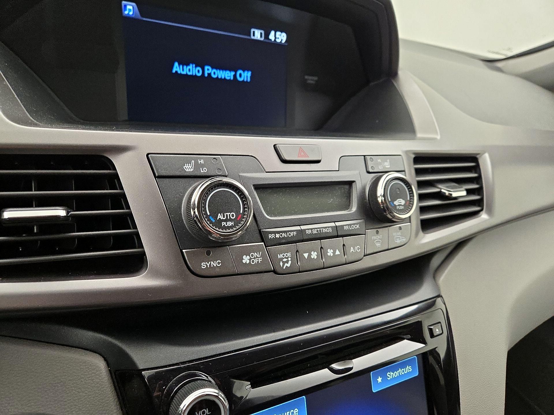 Thumbnail: 2015 Honda Odyssey - 16