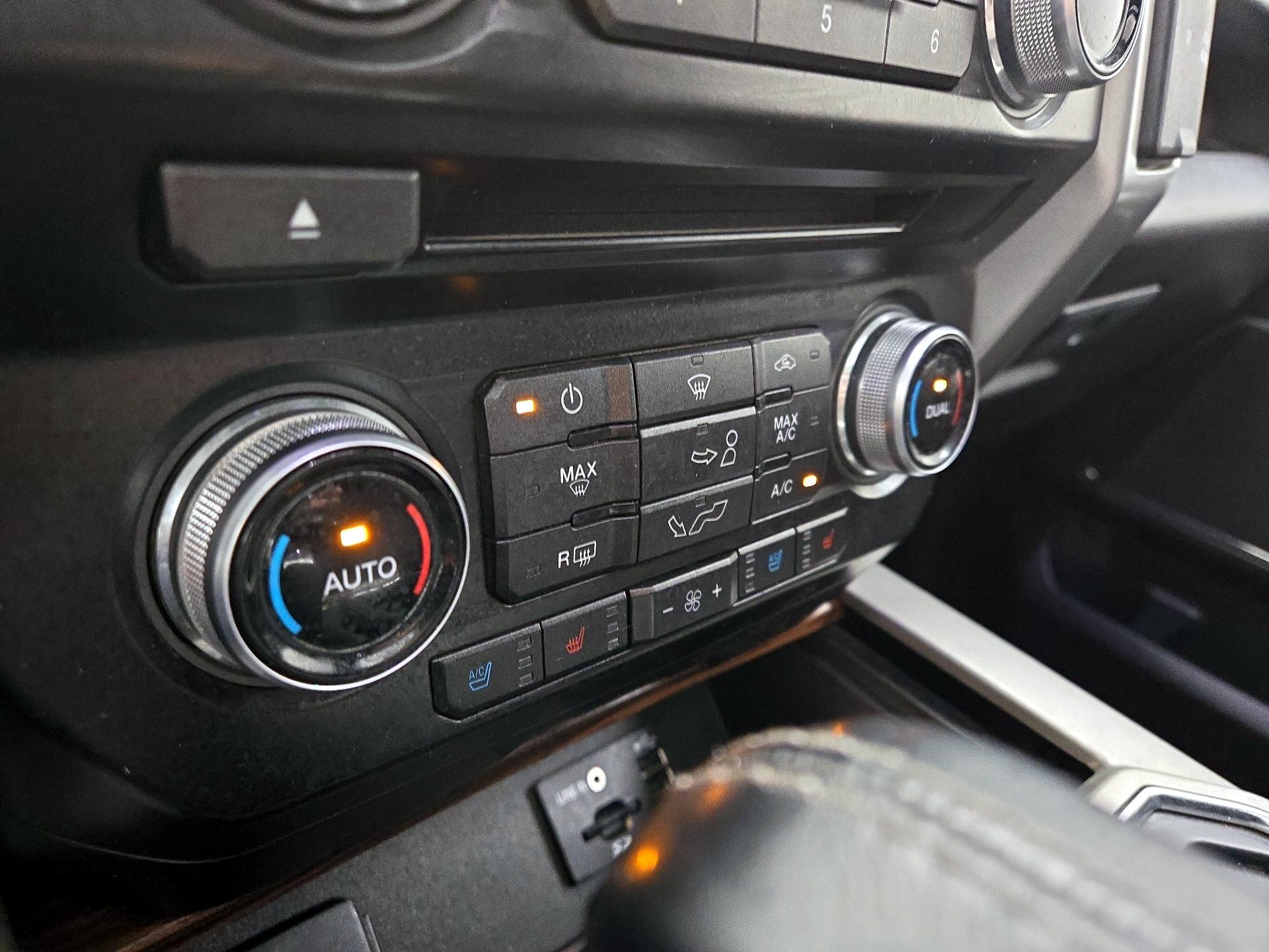 Thumbnail: 2015 Ford F-150 - 16