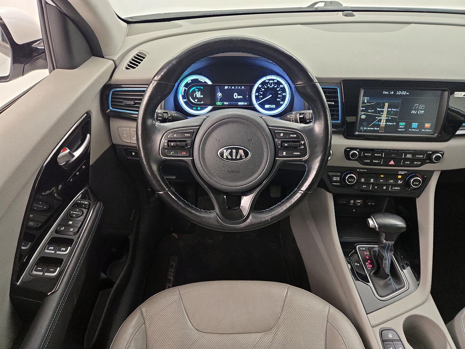 Thumbnail: 2017 Kia Niro - 10