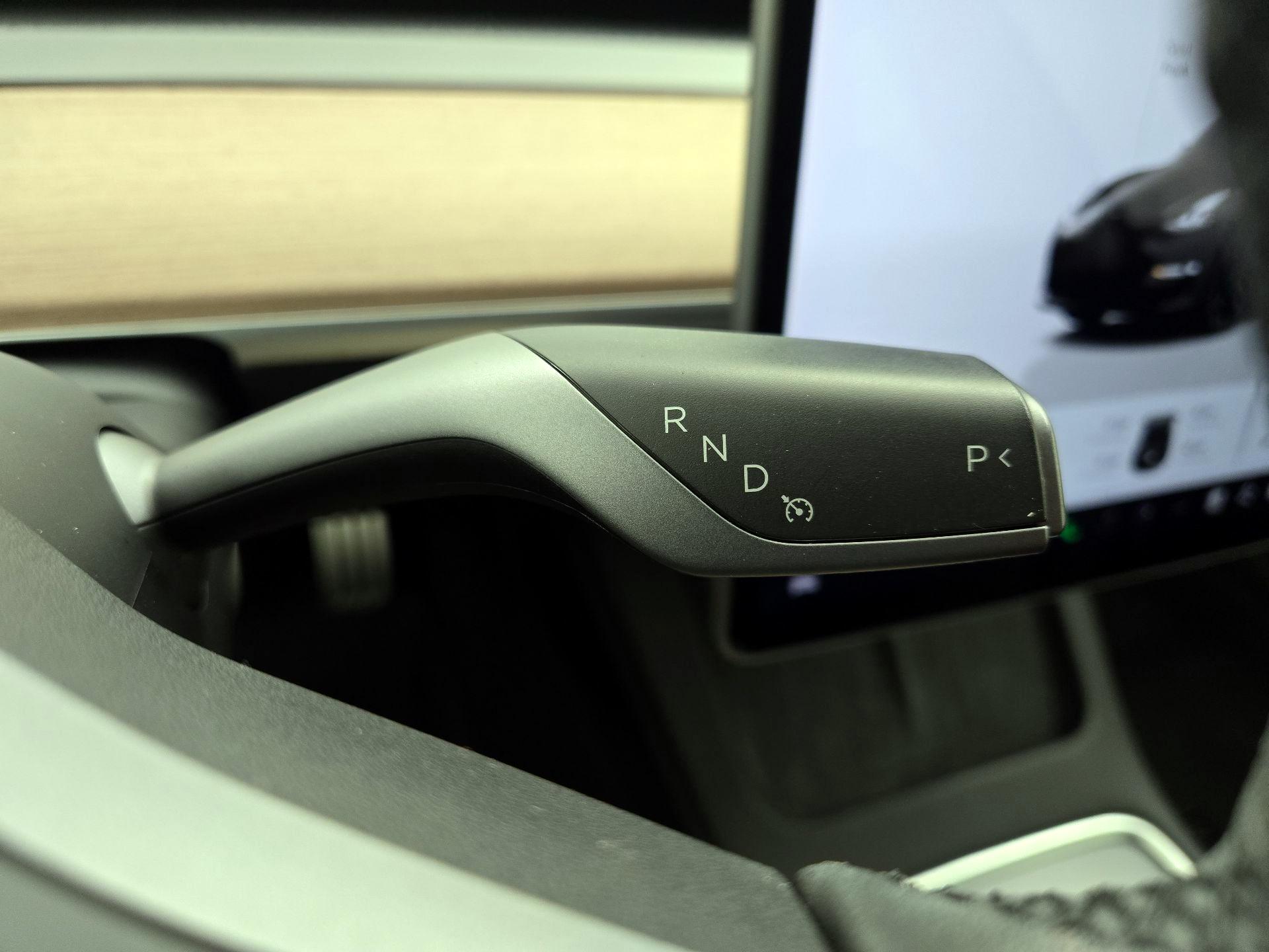 Thumbnail: 2022 Tesla Model 3 - 17