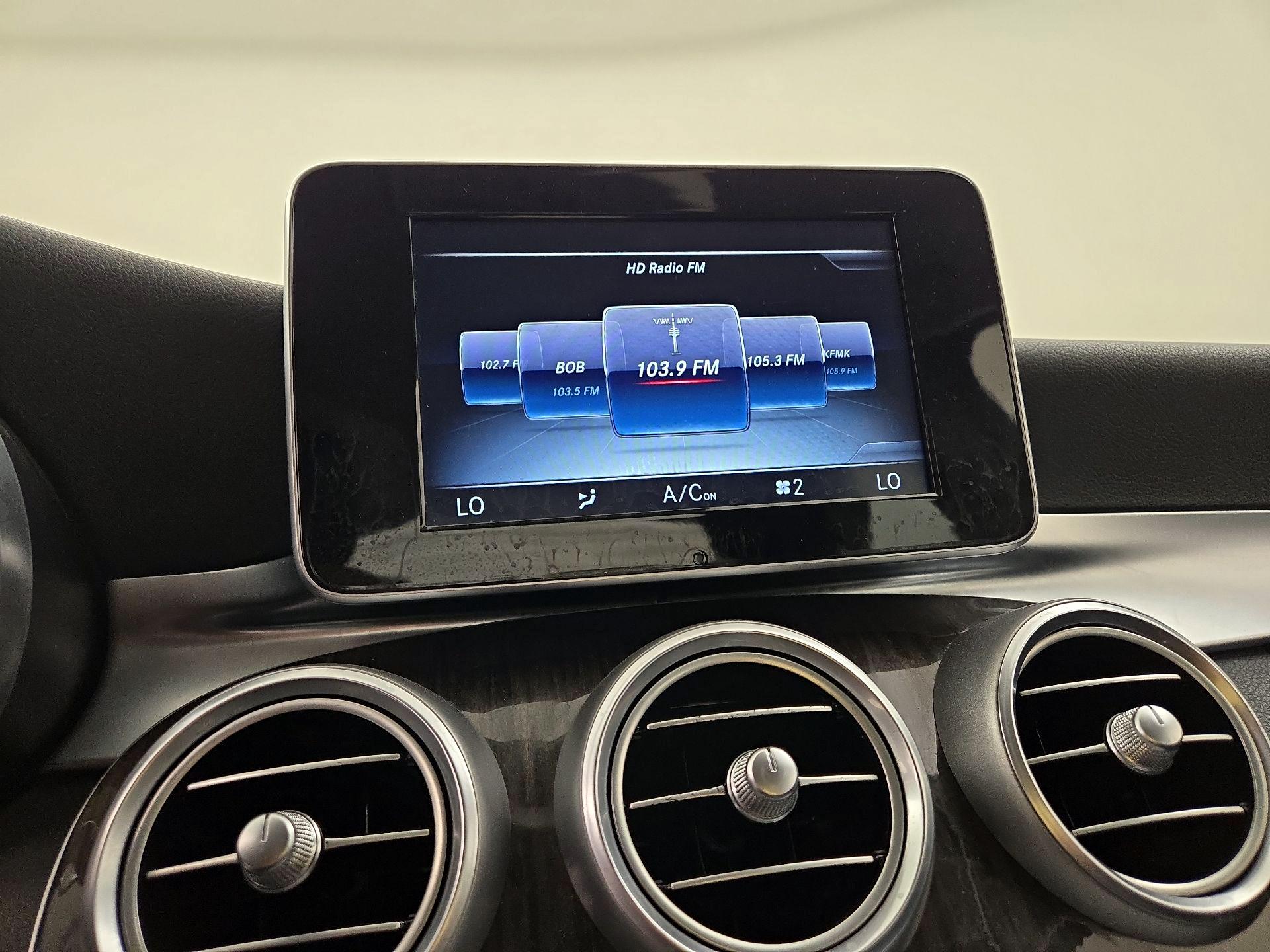 Thumbnail: 2016 Mercedes-Benz C-Class - 15