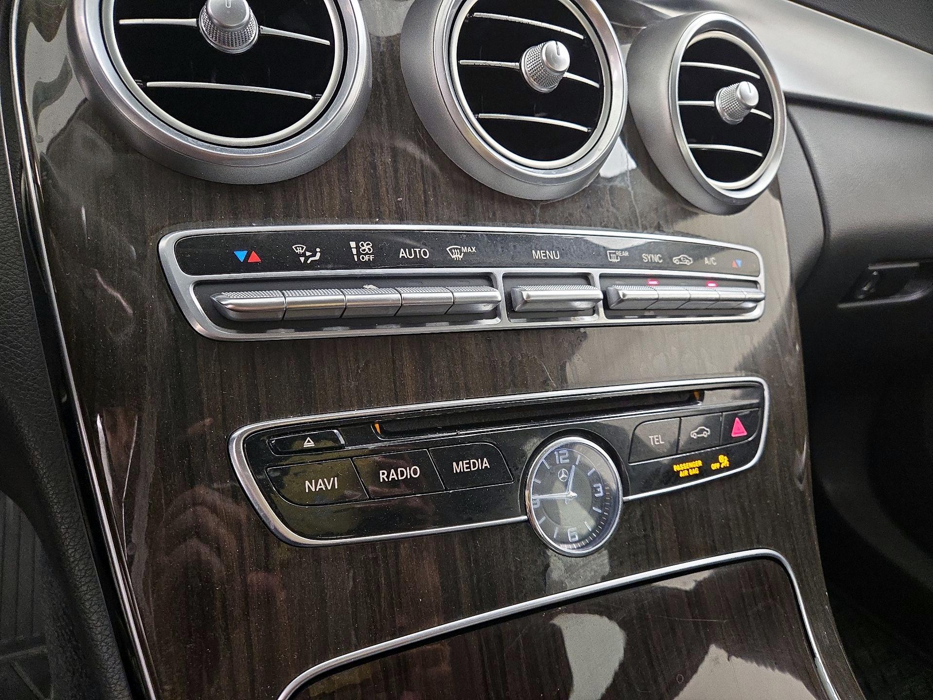 Thumbnail: 2016 Mercedes-Benz C-Class - 16