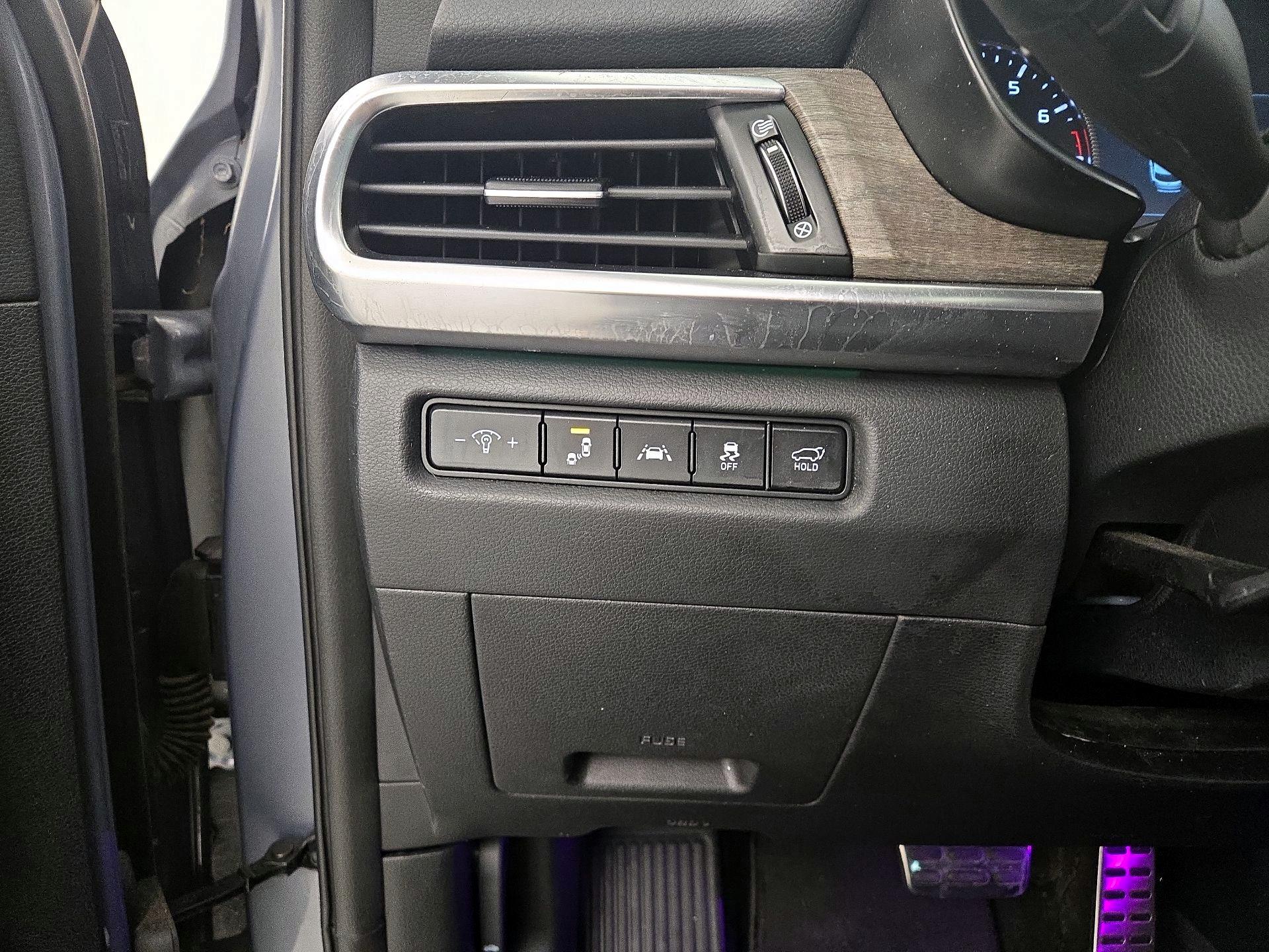 Thumbnail: 2021 Kia Telluride - 13