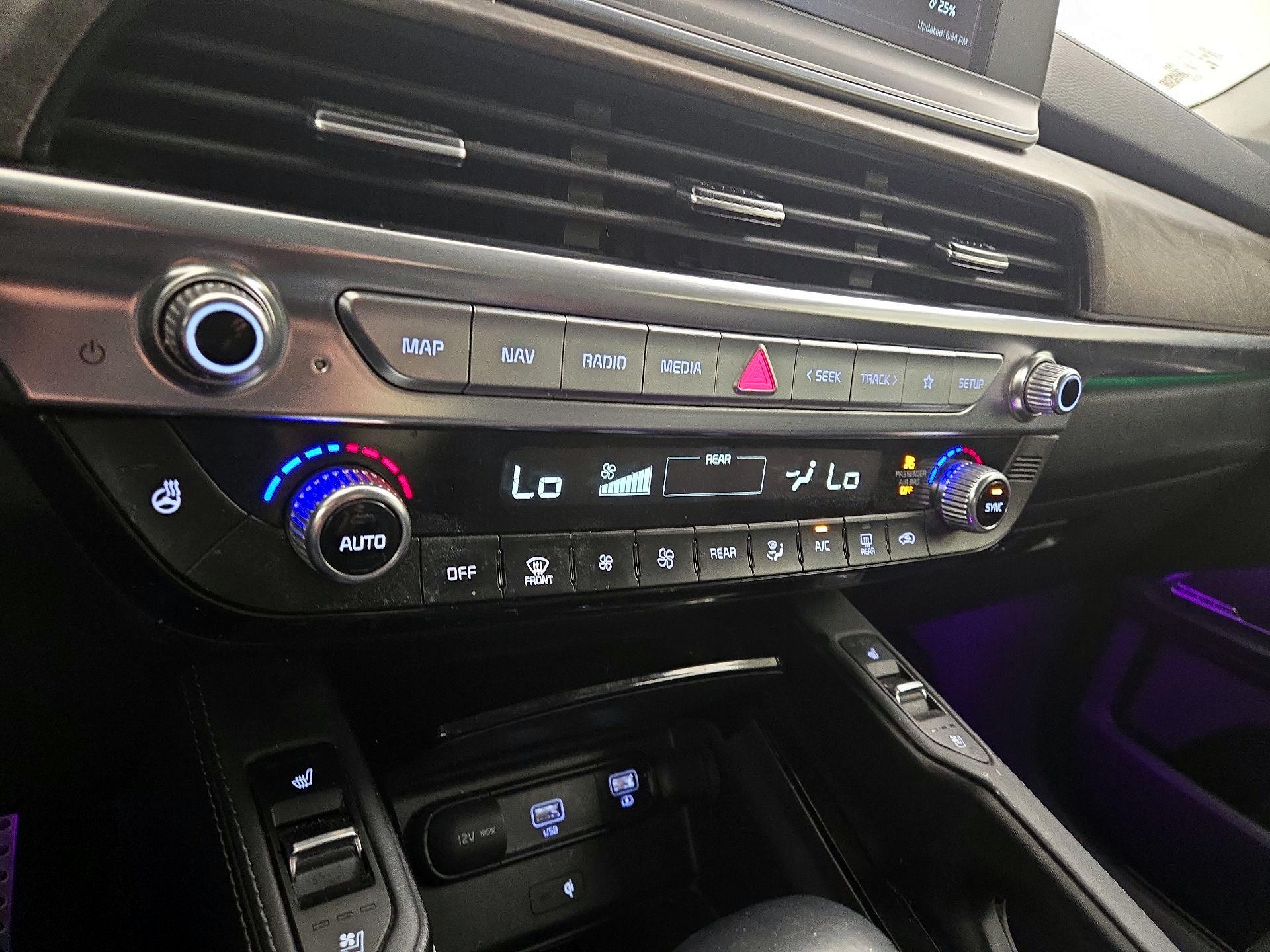 Thumbnail: 2021 Kia Telluride - 17