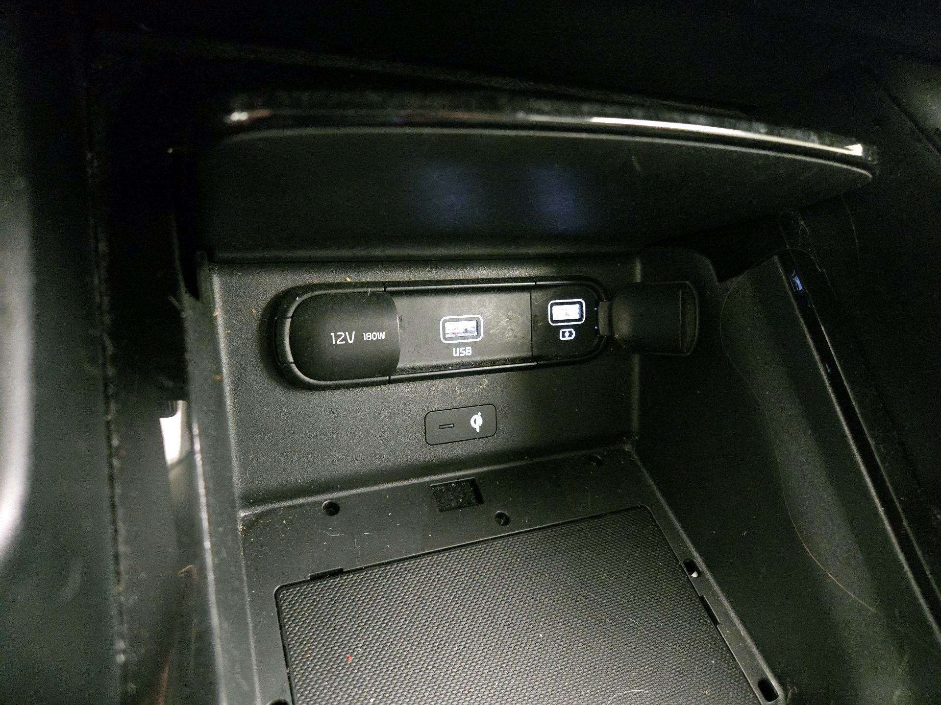 Thumbnail: 2021 Kia Telluride - 19