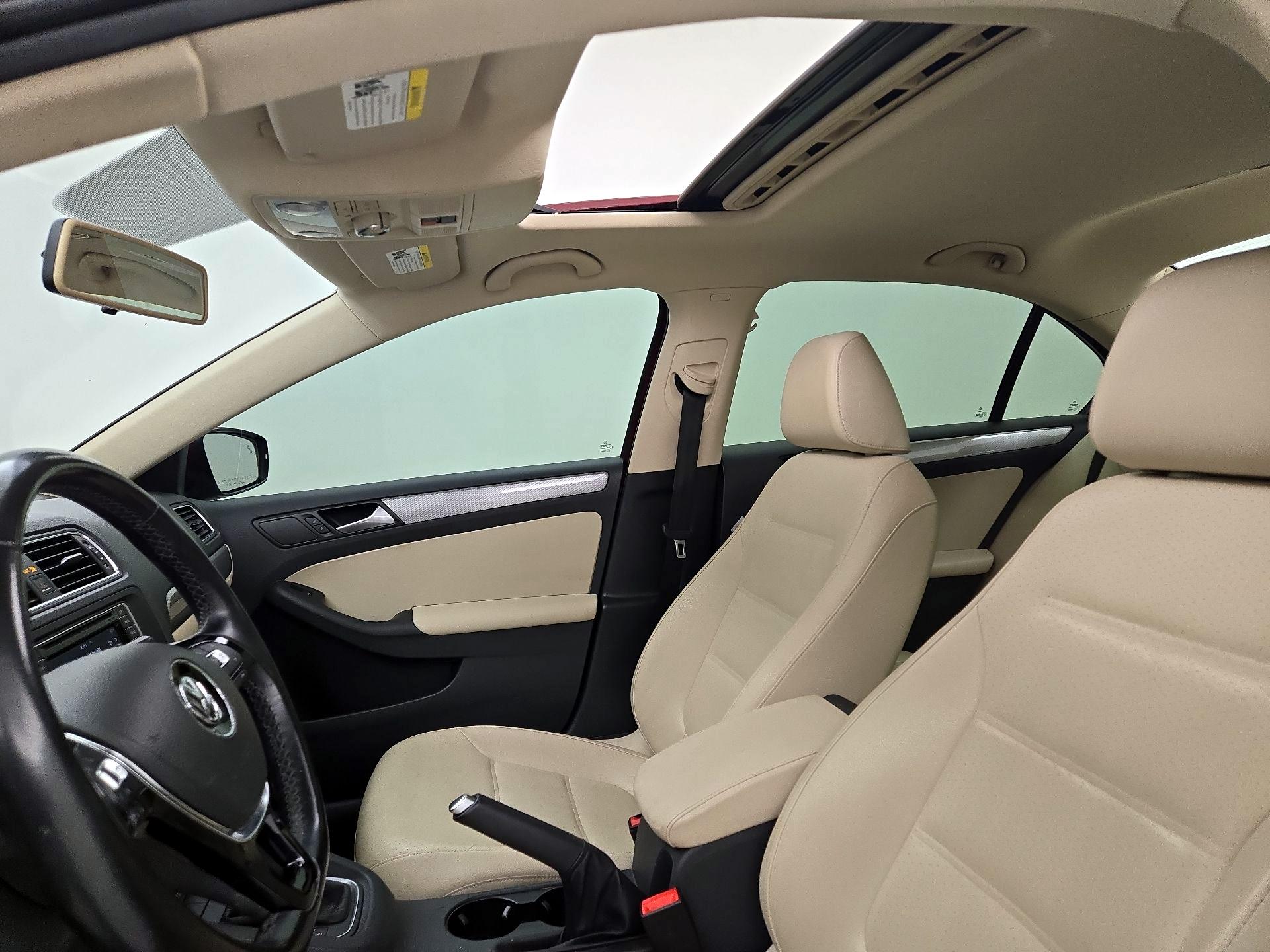 Thumbnail: 2017 Volkswagen Jetta - 19