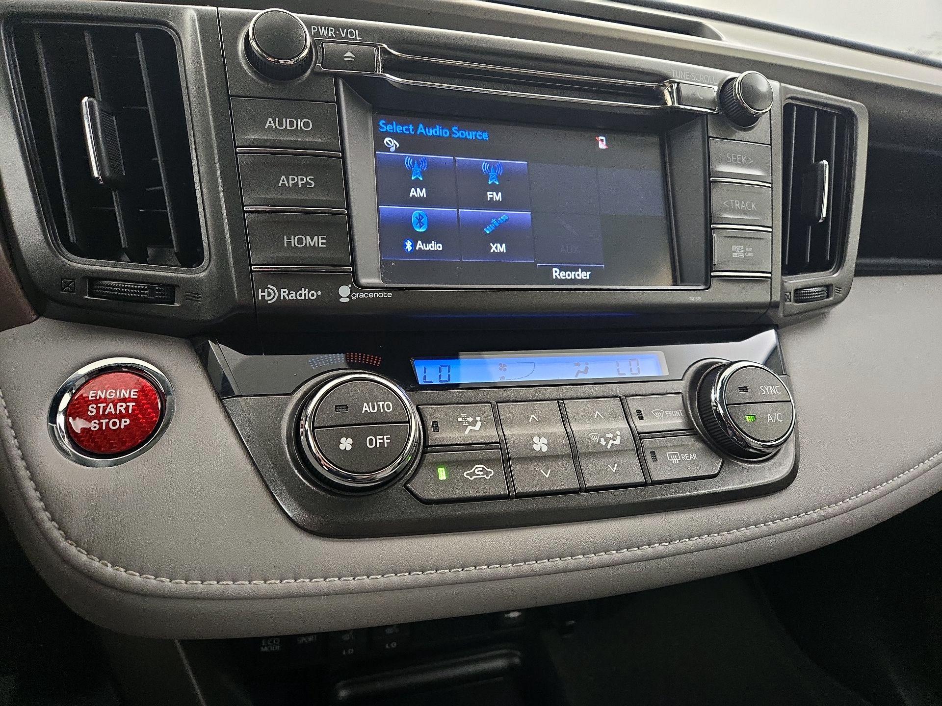 Thumbnail: 2015 Toyota RAV4 - 16