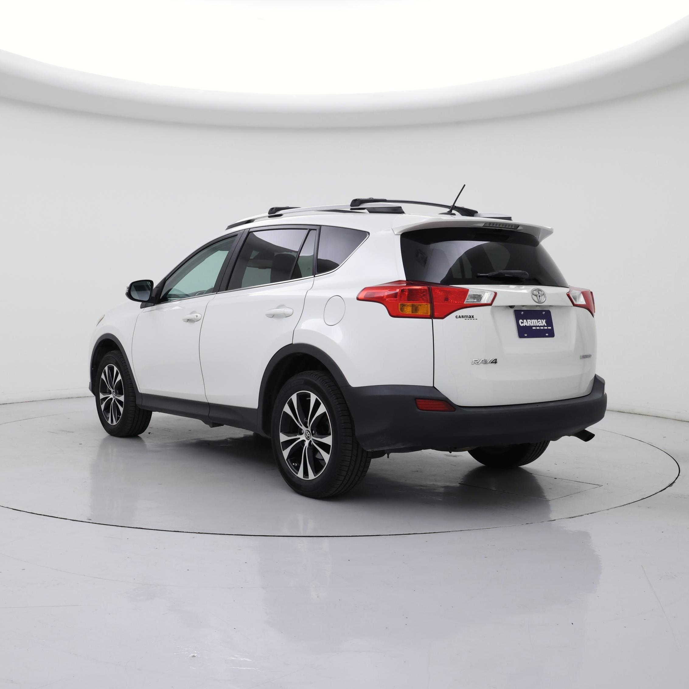 Thumbnail: 2015 Toyota RAV4 - 2