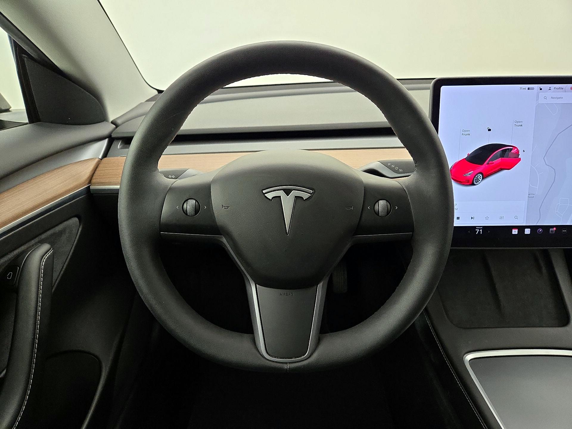 Thumbnail: 2021 Tesla Model 3 - 10