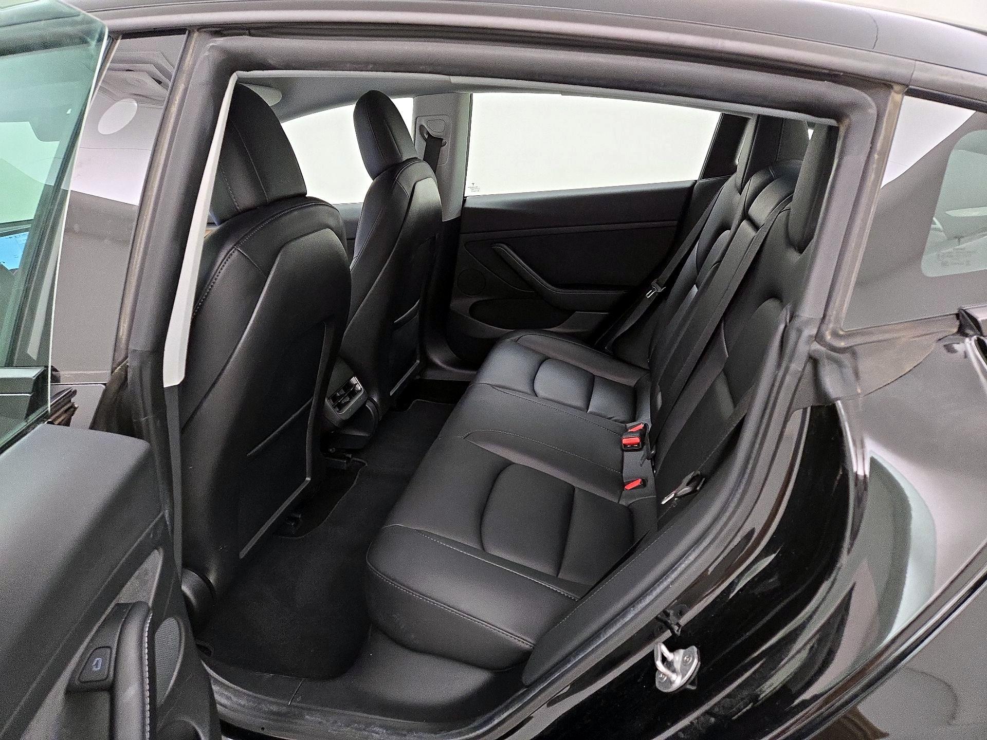 Thumbnail: 2021 Tesla Model 3 - 20