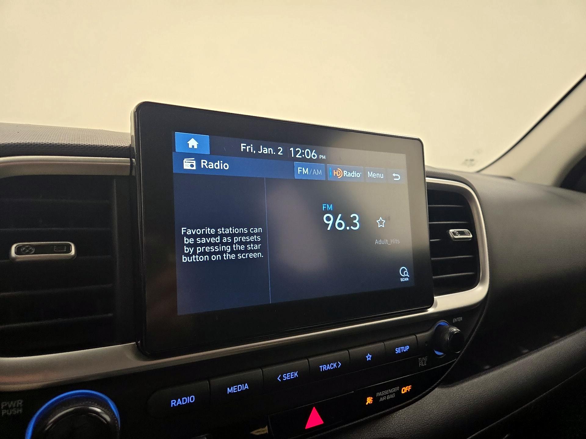 Thumbnail: 2021 Hyundai Venue - 15