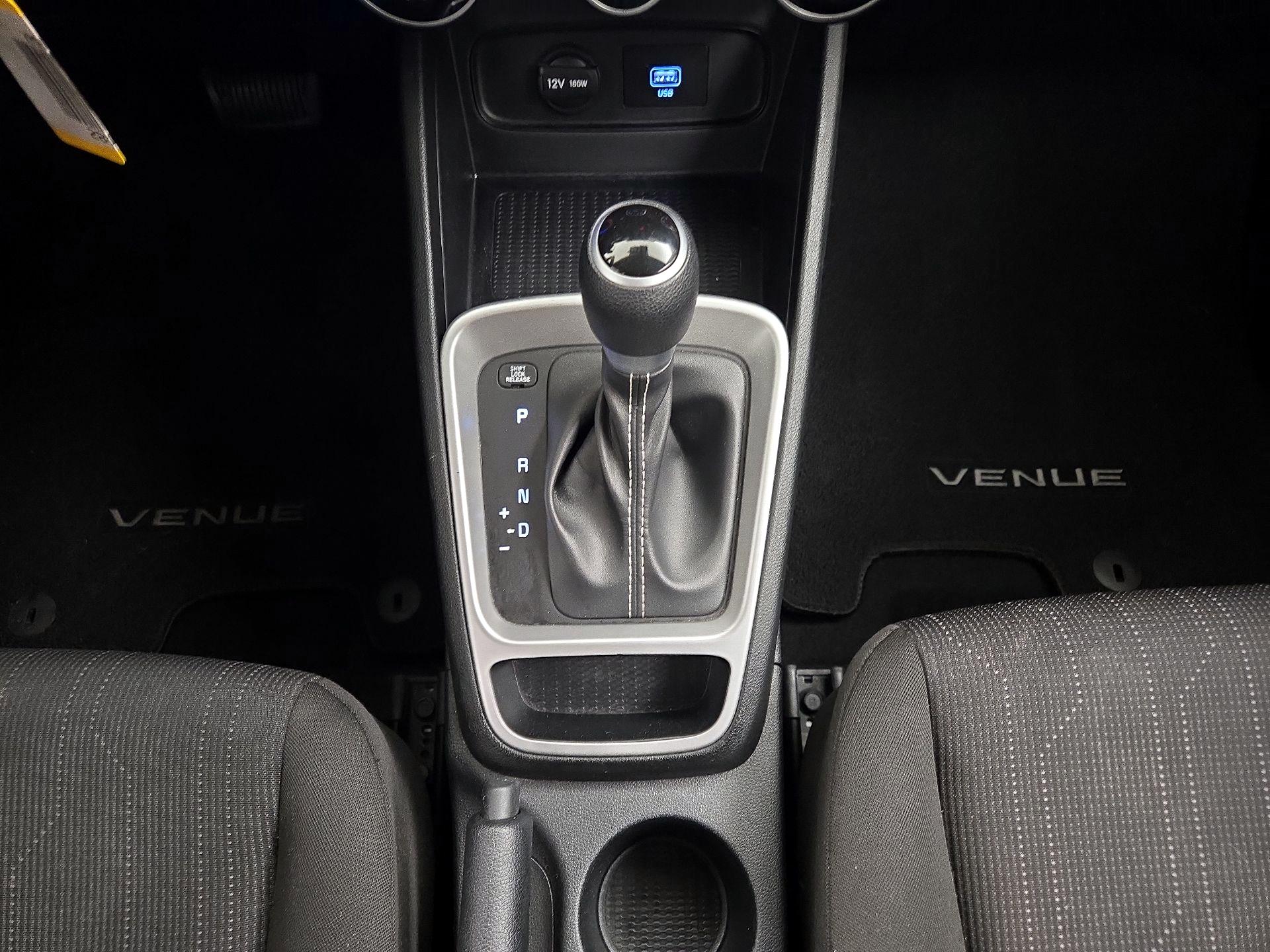 Thumbnail: 2021 Hyundai Venue - 17