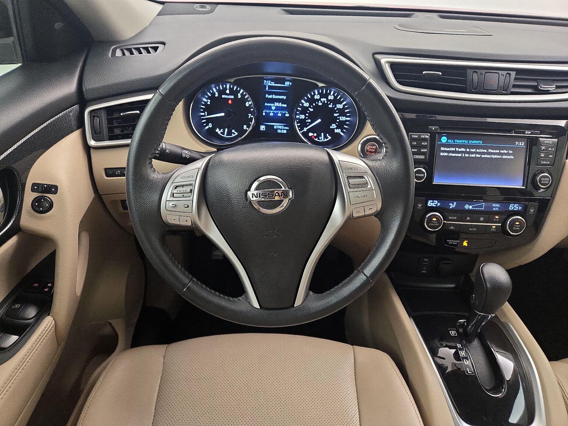 Thumbnail: 2016 Nissan Rogue - 10