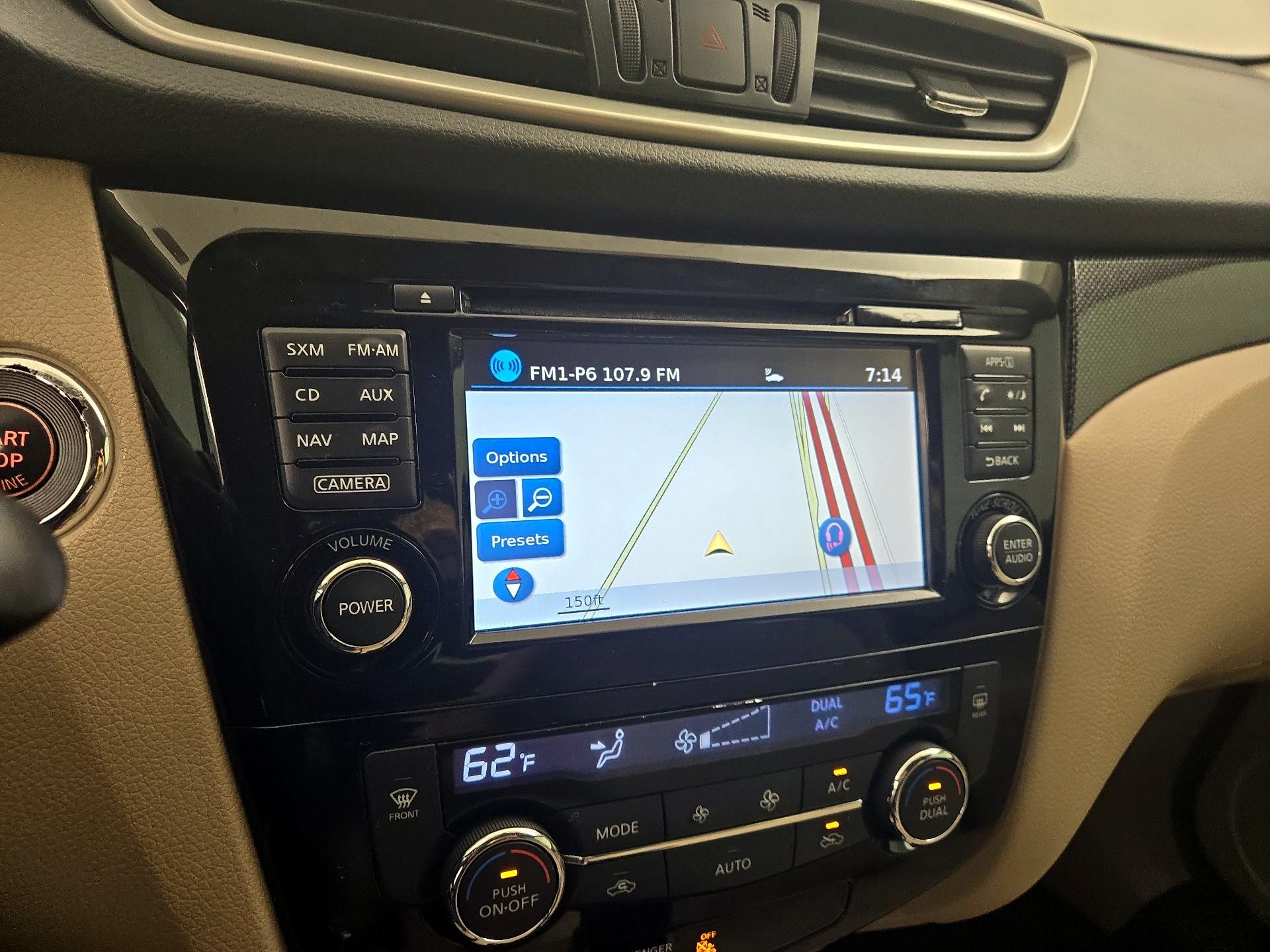 Thumbnail: 2016 Nissan Rogue - 14