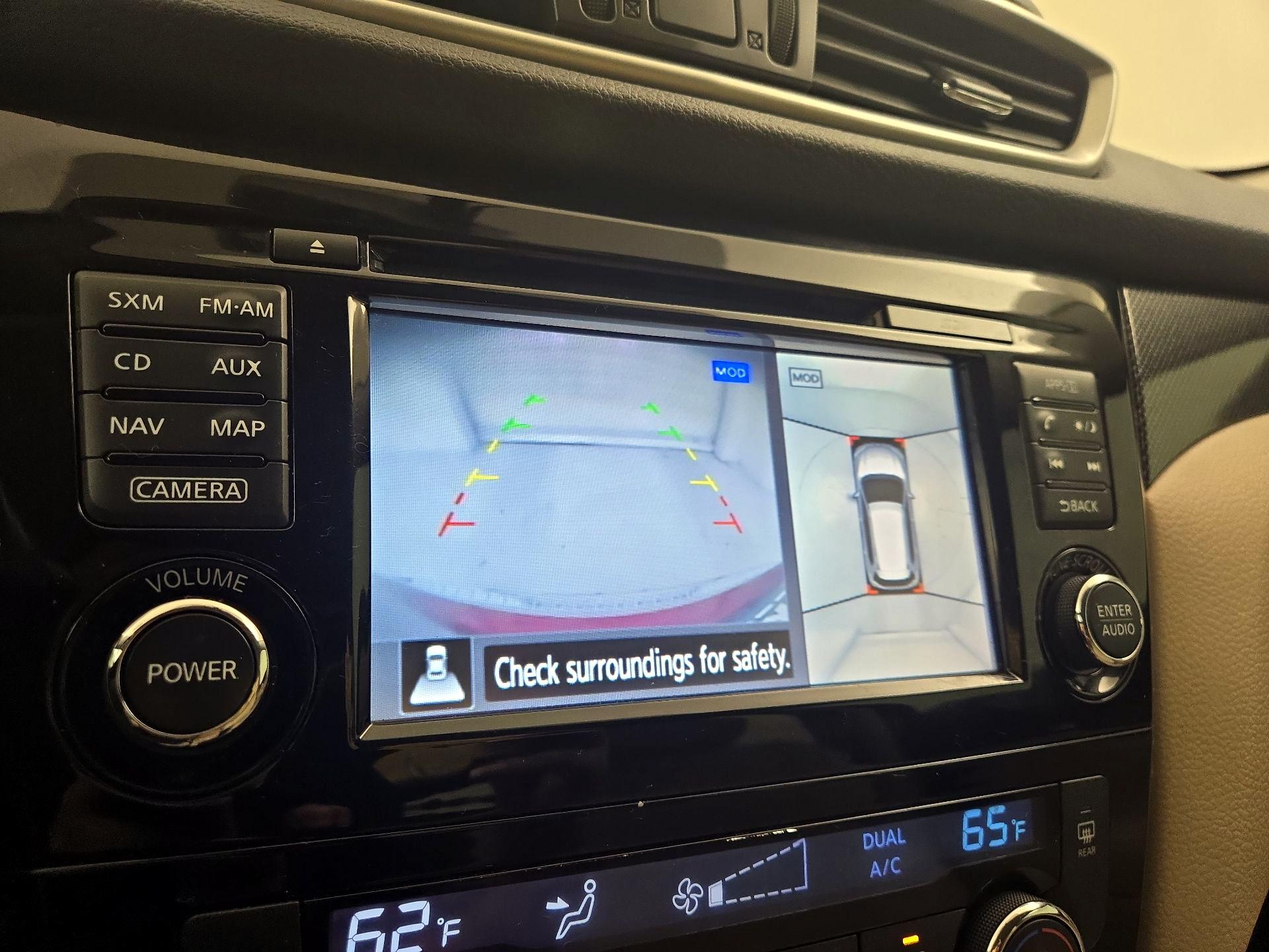 Thumbnail: 2016 Nissan Rogue - 15