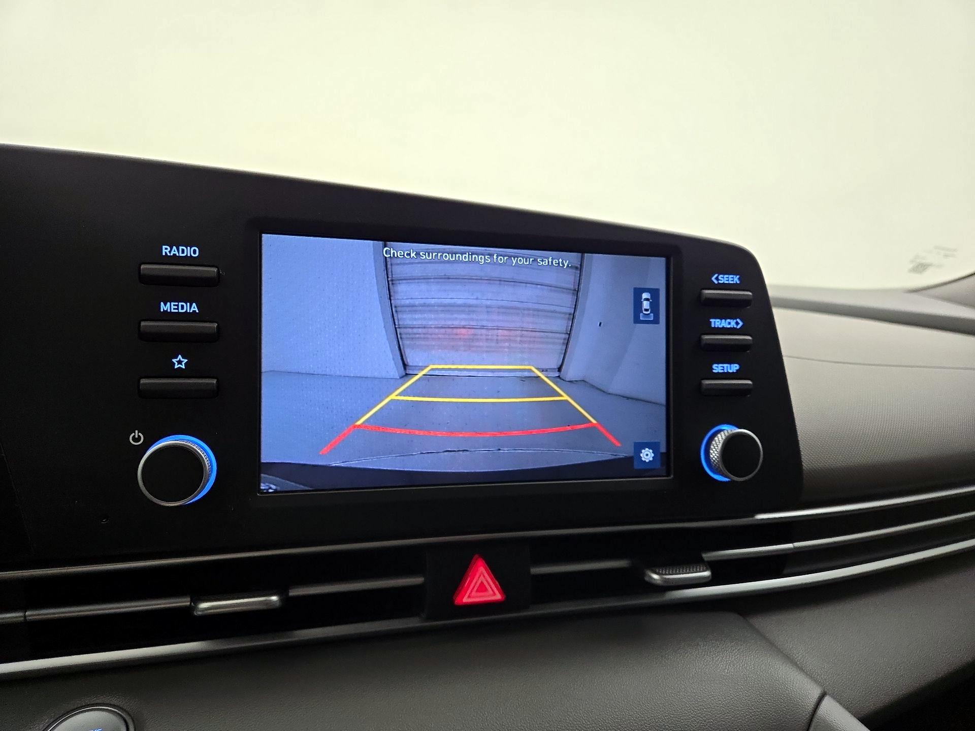 Thumbnail: 2022 Hyundai Elantra - 14