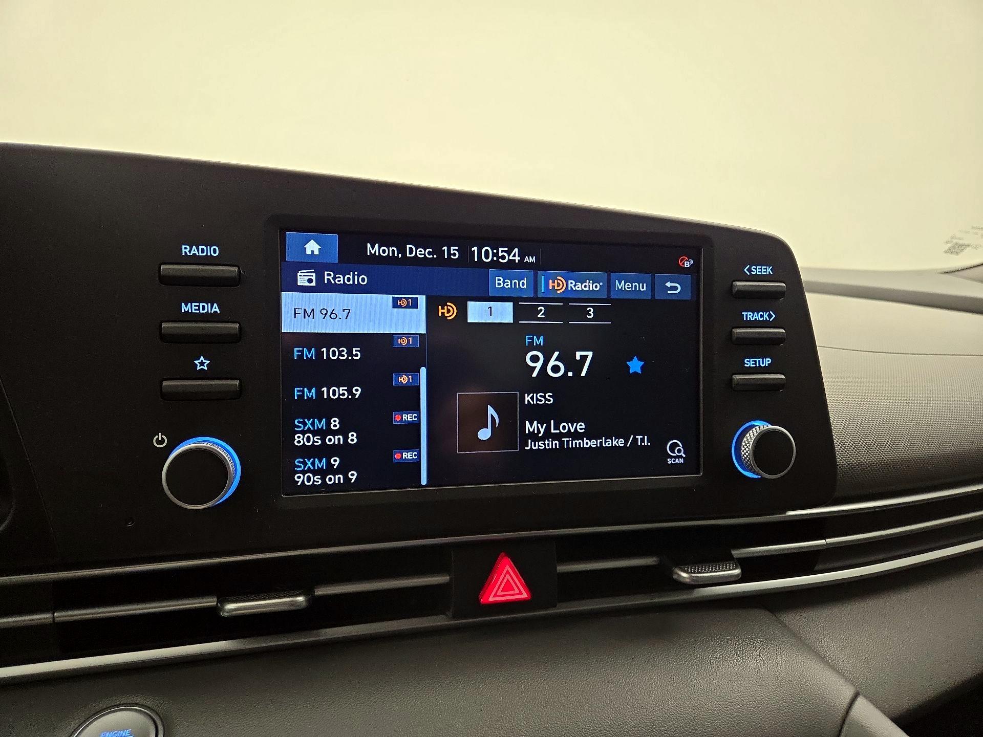 Thumbnail: 2022 Hyundai Elantra - 15