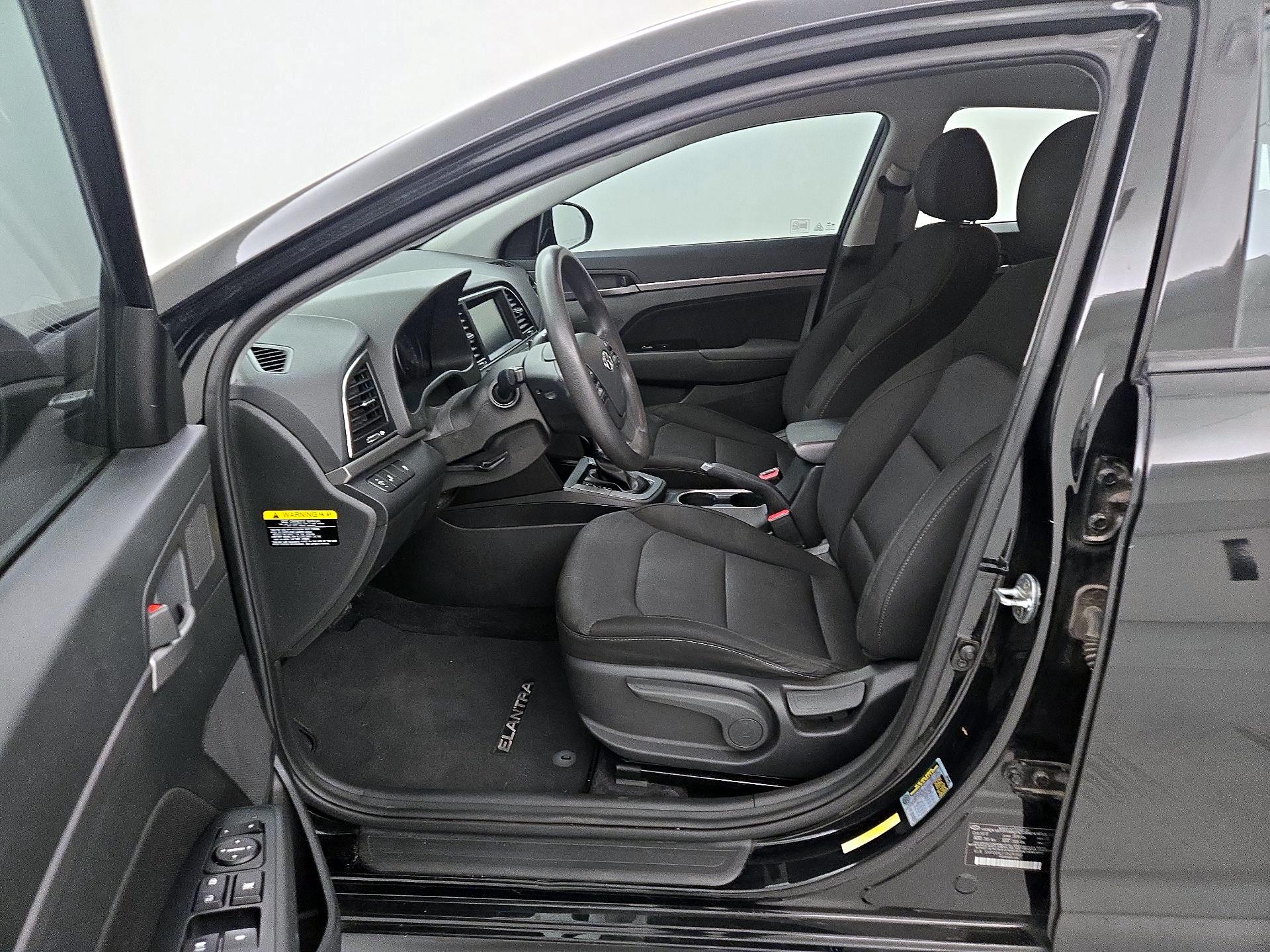 Thumbnail: 2018 Hyundai Elantra - 11