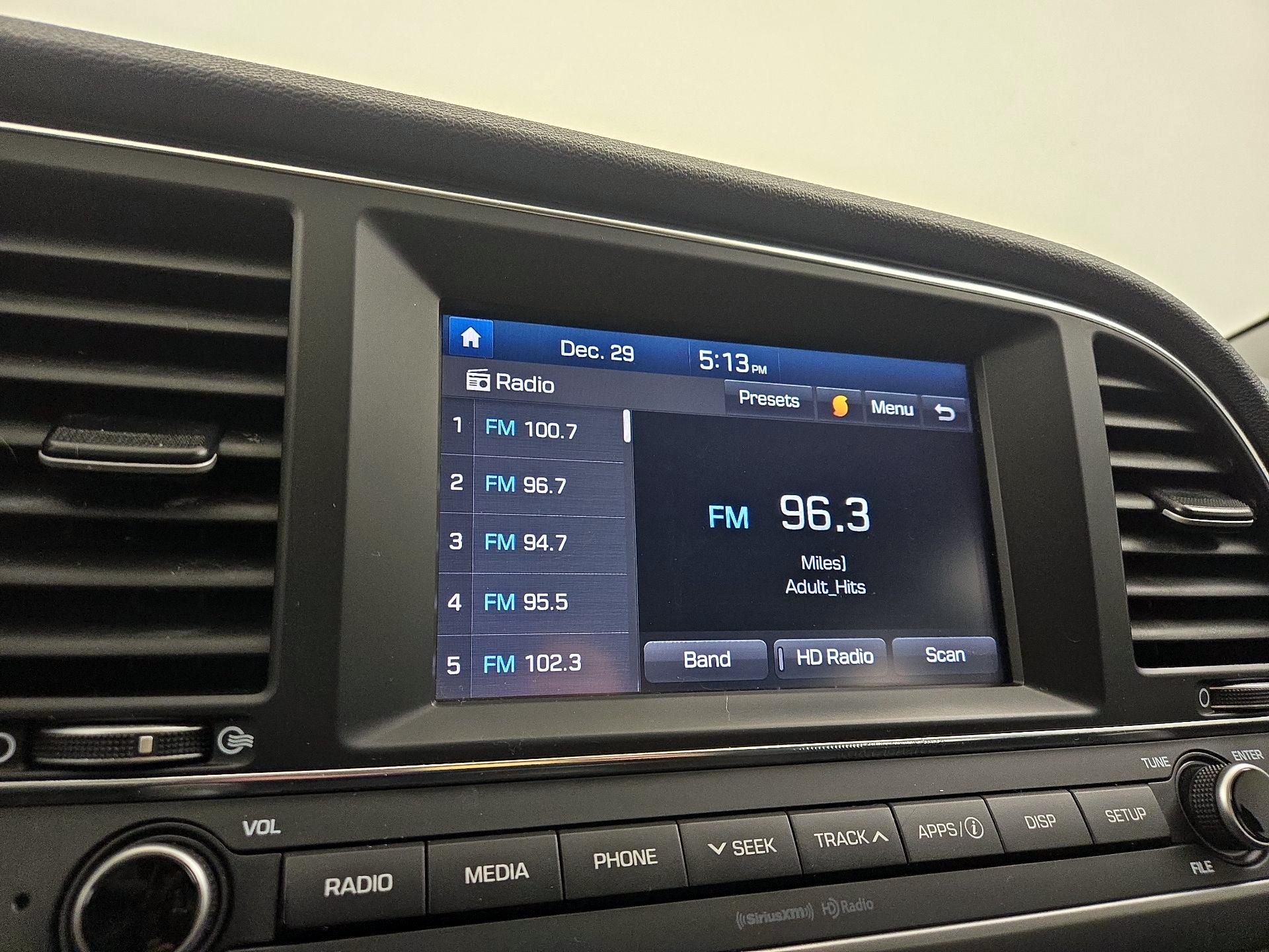 Thumbnail: 2018 Hyundai Elantra - 15