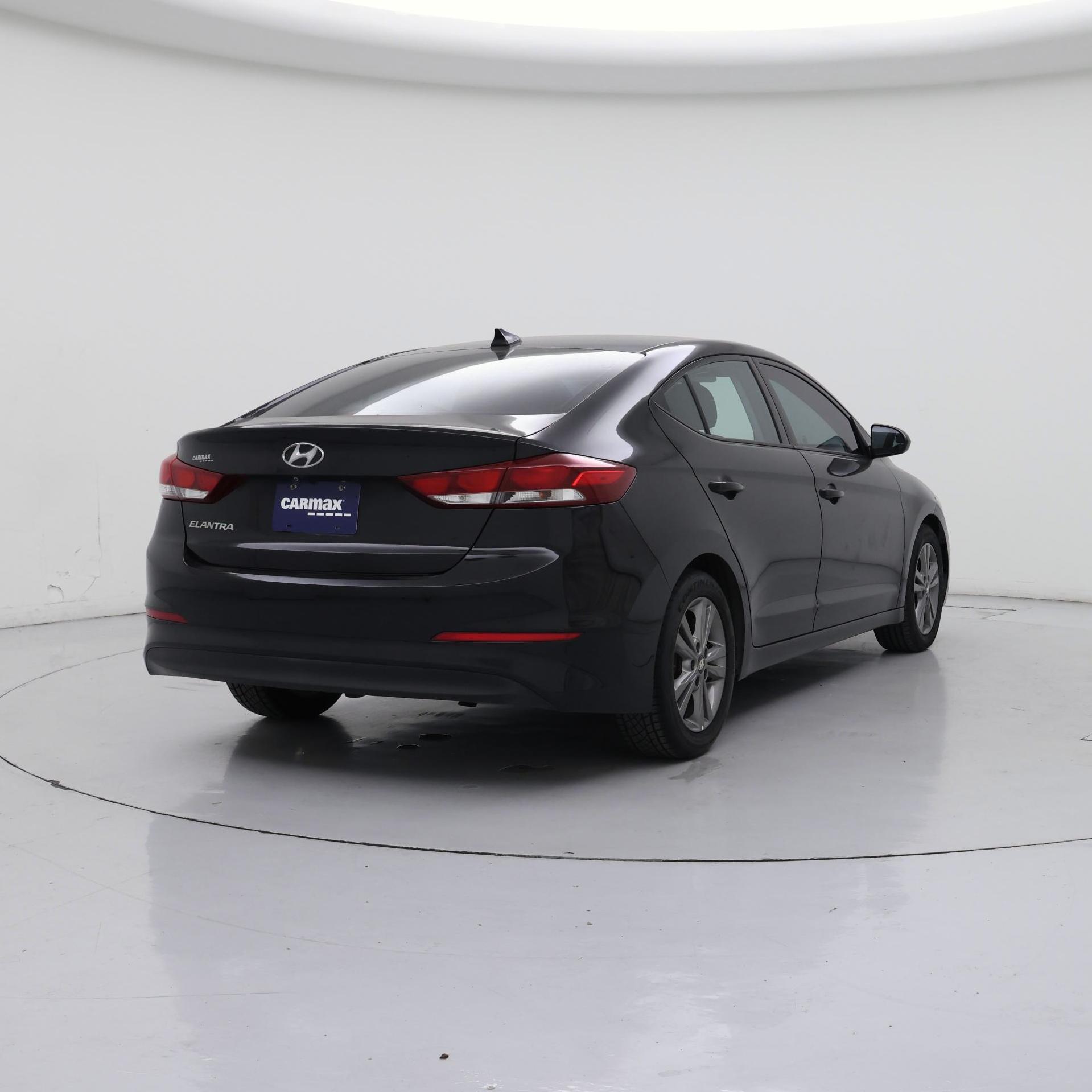 Thumbnail: 2018 Hyundai Elantra - 8