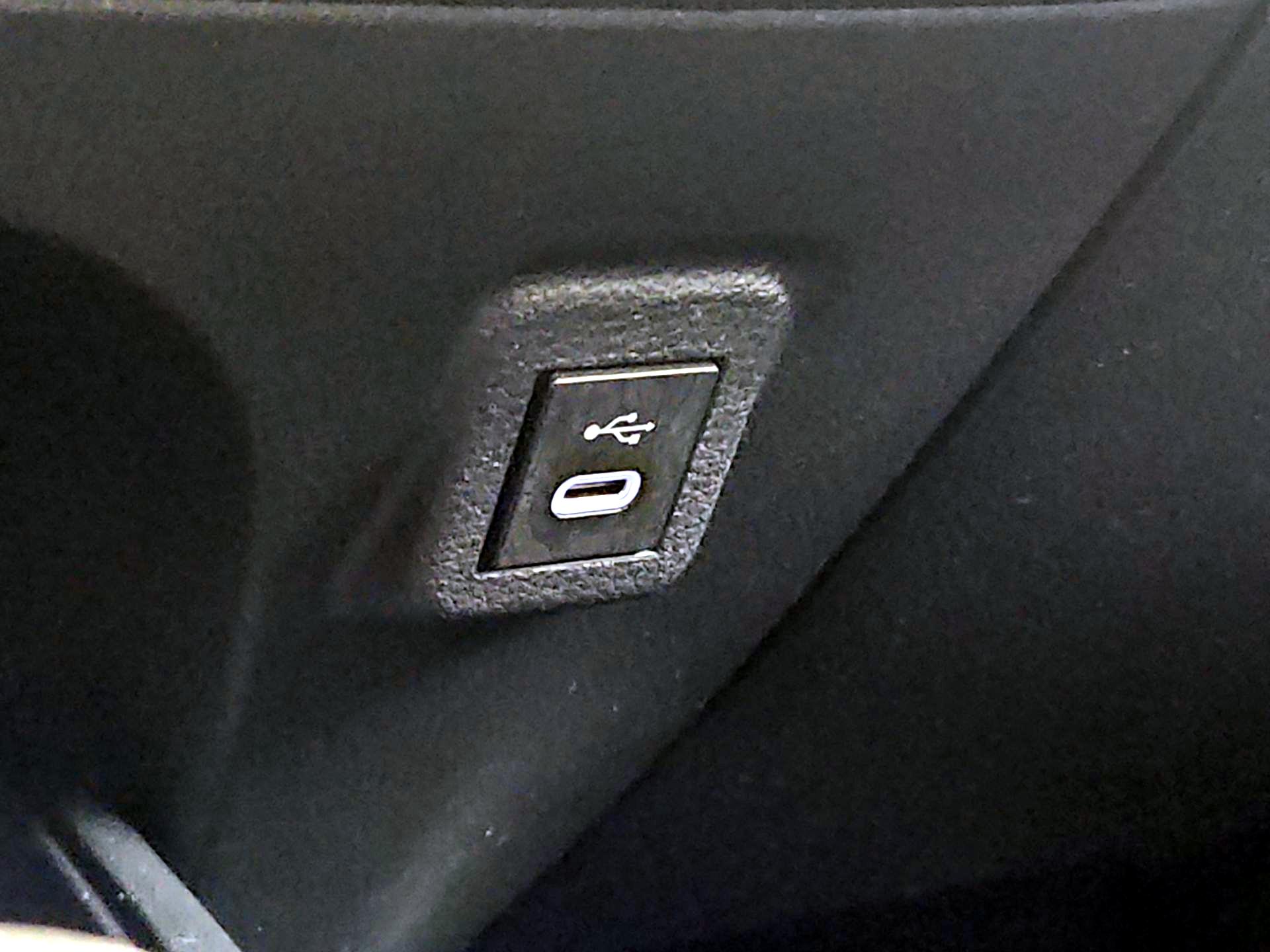 Thumbnail: 2024 Toyota Corolla - 18