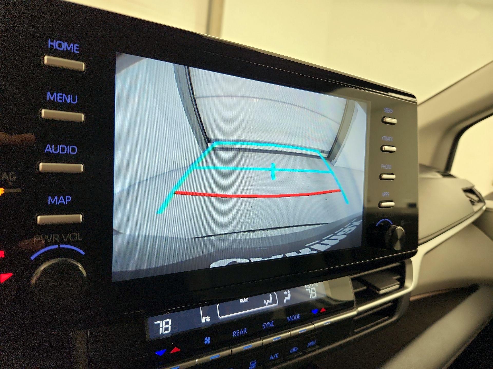 Thumbnail: 2024 Toyota Sienna - 14