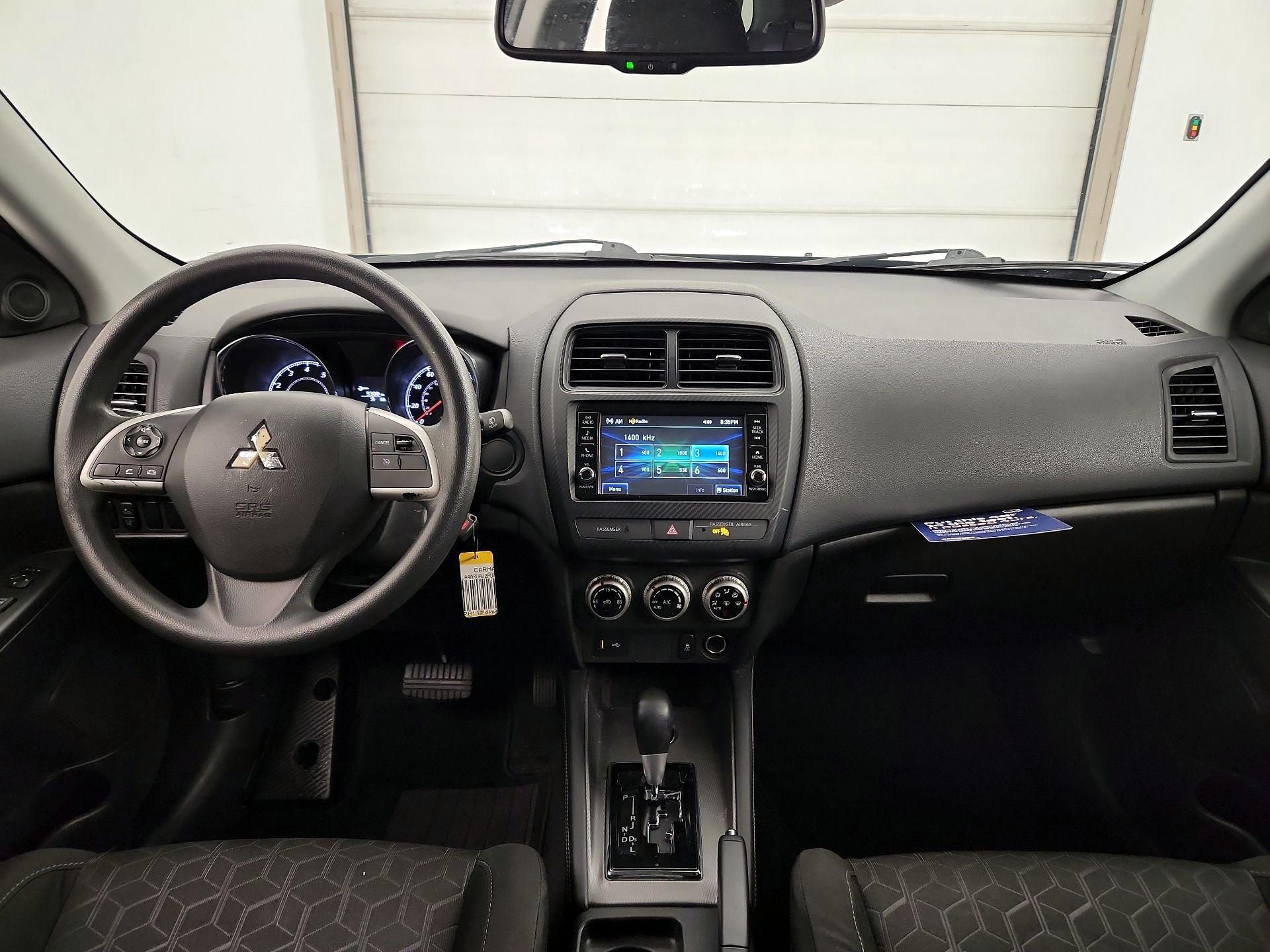 Thumbnail: 2023 Mitsubishi Outlander Sport - 9