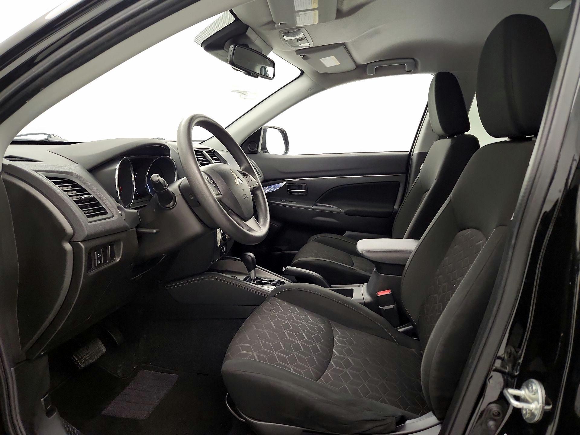 Thumbnail: 2023 Mitsubishi Outlander Sport - 11