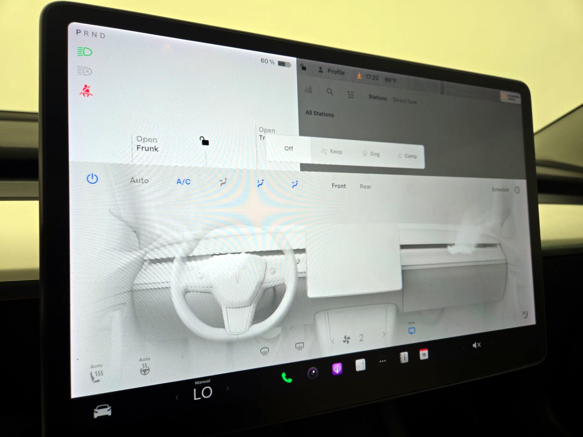 Thumbnail: 2022 Tesla Model 3 - 17