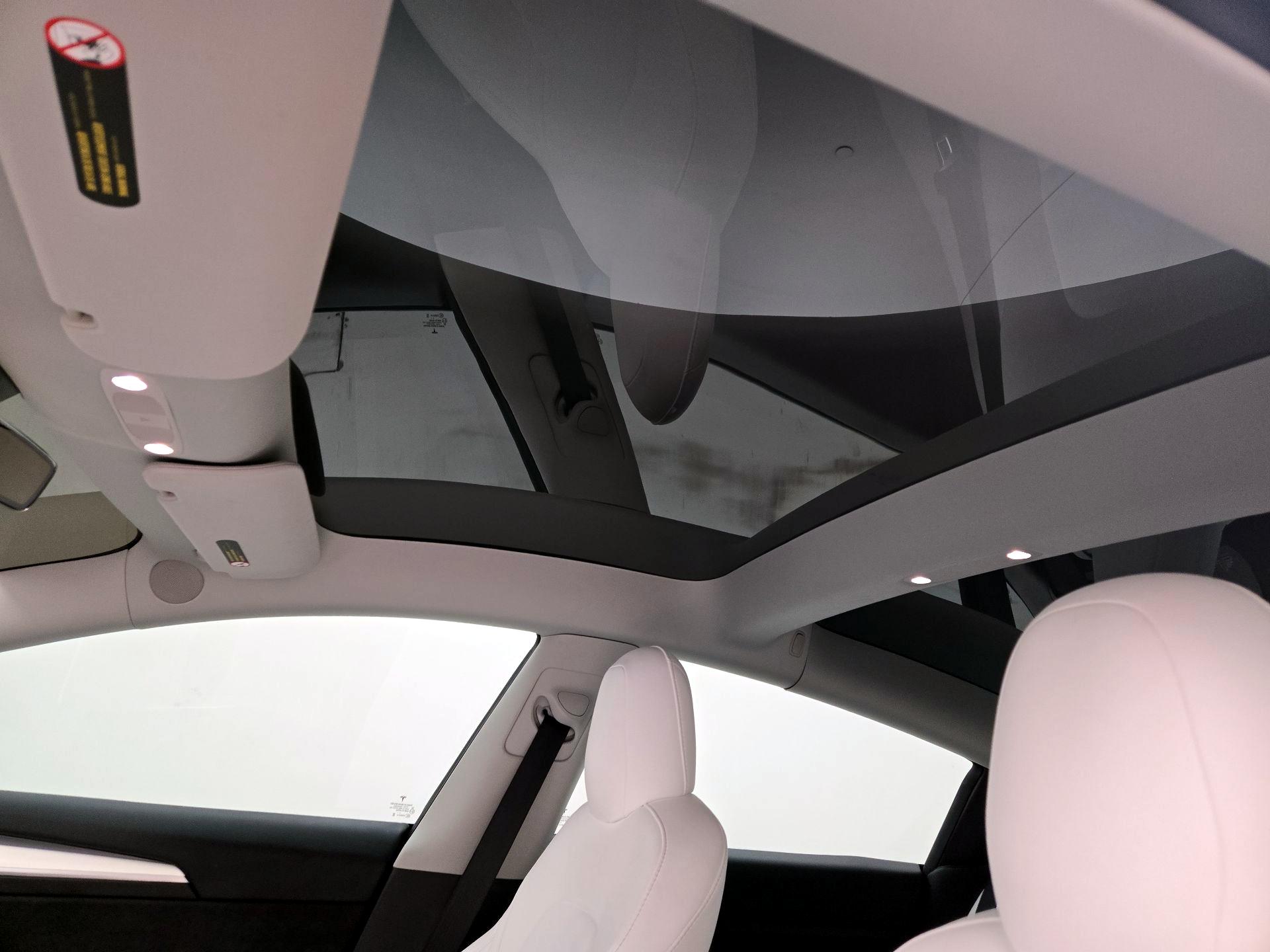 Thumbnail: 2022 Tesla Model 3 - 19