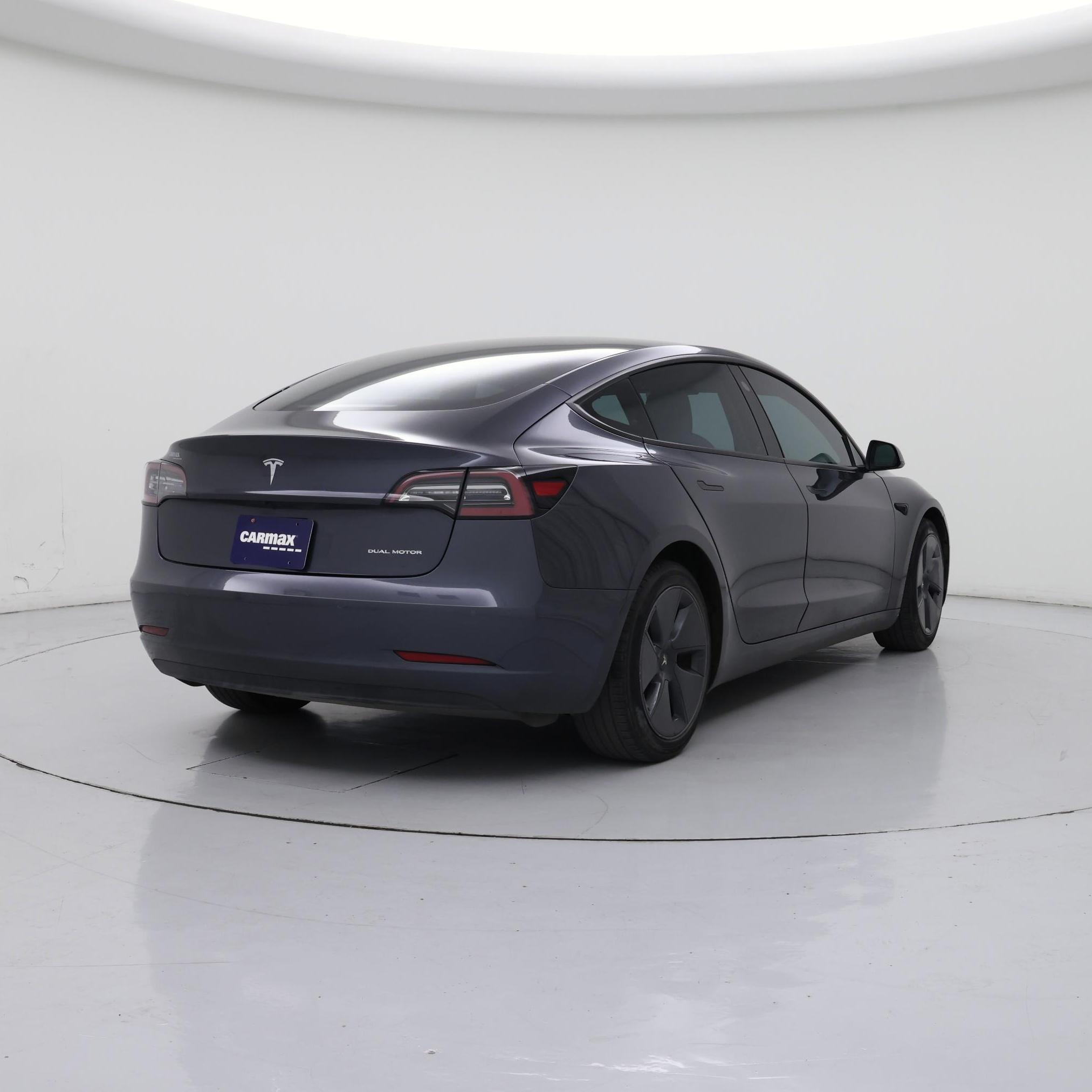 Thumbnail: 2022 Tesla Model 3 - 8